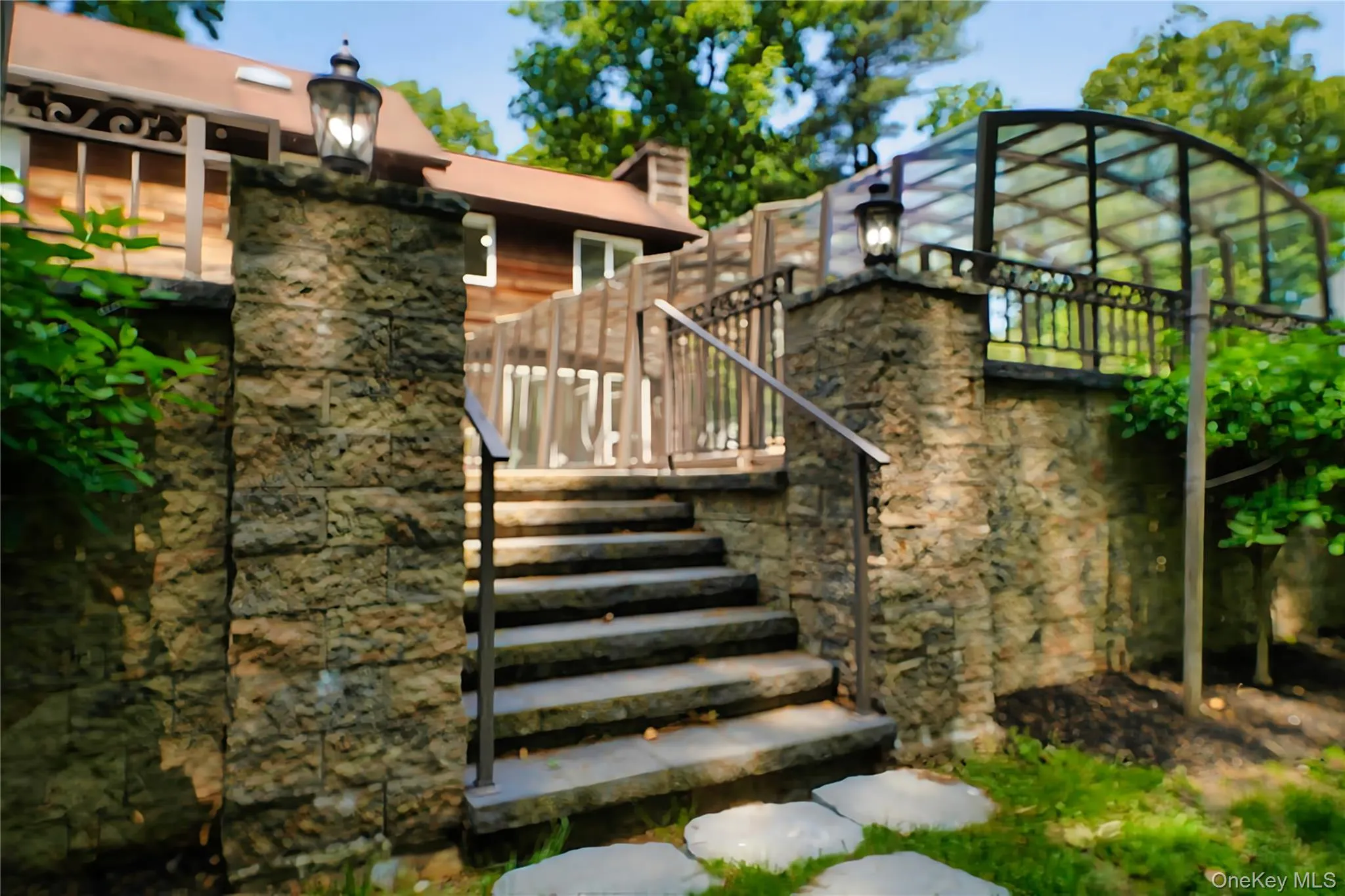 44 Warner Road, Huntington, NY, 5 Bedrooms Bedrooms, 10 Rooms Rooms,3 BathroomsBathrooms,Residential Sale,For Rent,Warner,0,1003609 44 Warner Road, Huntington, NY, 5 Bedrooms Bedrooms, 10 Rooms Rooms,3 BathroomsBathrooms,Residential Sale,For Rent,Warner,0,1003609