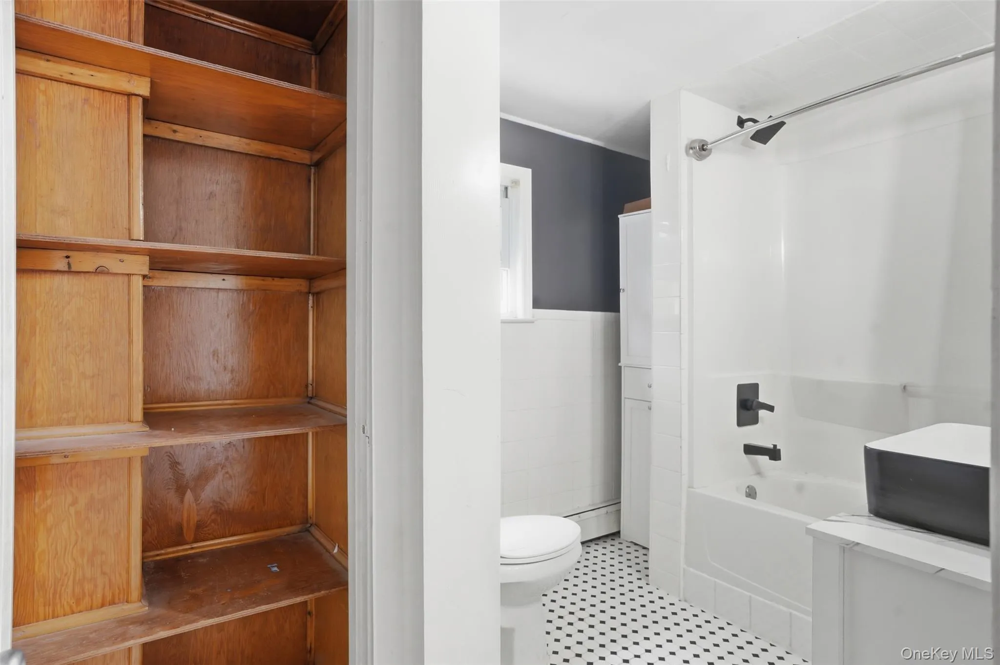 18 Saint Joseph Place, New Windsor, NY, 3 Bedrooms Bedrooms, 9 Rooms Rooms,2 BathroomsBathrooms,Residential,For Rent,Saint Joseph,0,1003613 18 Saint Joseph Place, New Windsor, NY, 3 Bedrooms Bedrooms, 9 Rooms Rooms,2 BathroomsBathrooms,Residential,For Rent,Saint Joseph,0,1003613