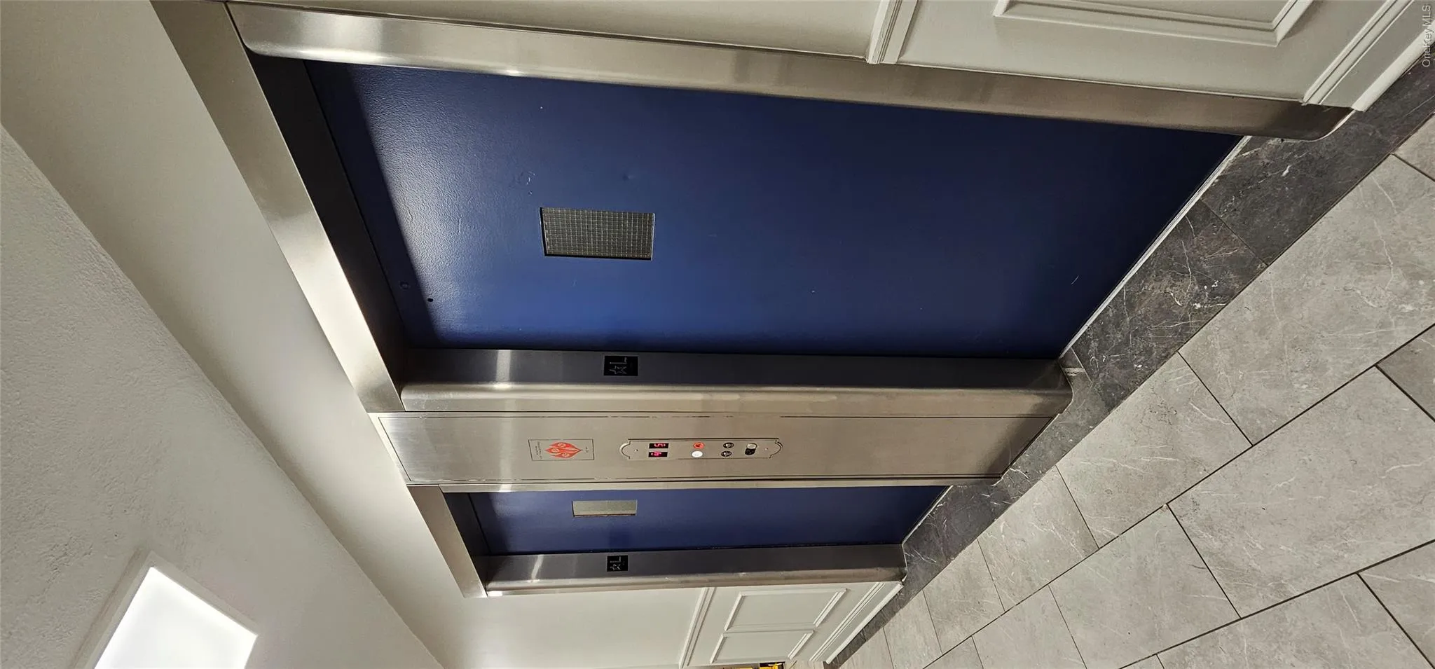Full service elevators Full service elevators