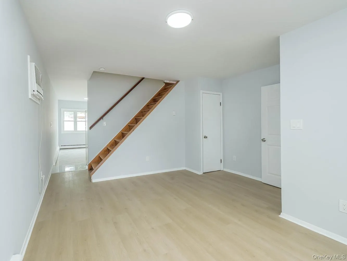 61 Kingfisher Road, Hempstead, NY, 5 Bedrooms Bedrooms, 10 Rooms Rooms,2 BathroomsBathrooms,Residential,For Rent,Kingfisher,0,1003615 61 Kingfisher Road, Hempstead, NY, 5 Bedrooms Bedrooms, 10 Rooms Rooms,2 BathroomsBathrooms,Residential,For Rent,Kingfisher,0,1003615