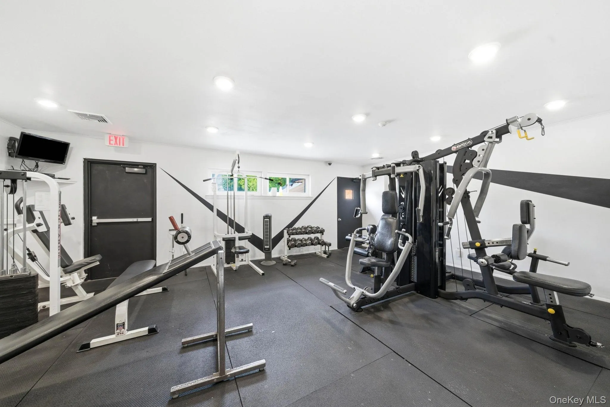 10 Artist Lake Drive, Brookhaven, NY, 1 Bedroom Bedrooms, 4 Rooms Rooms,1 BathroomBathrooms,Residential,For Rent,Artist Lake,0,1003618 10 Artist Lake Drive, Brookhaven, NY, 1 Bedroom Bedrooms, 4 Rooms Rooms,1 BathroomBathrooms,Residential,For Rent,Artist Lake,0,1003618