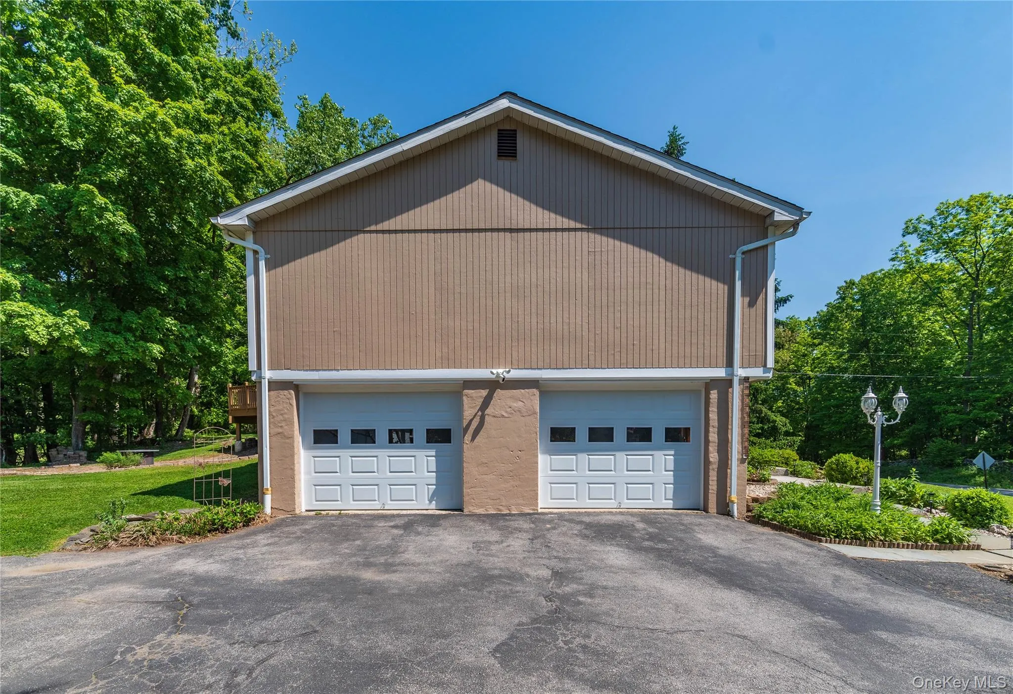 85 Bellevue Road, Lloyd, NY, 3 Bedrooms Bedrooms, 10 Rooms Rooms,2 BathroomsBathrooms,Residential,For Rent,Bellevue,0,1003620 85 Bellevue Road, Lloyd, NY, 3 Bedrooms Bedrooms, 10 Rooms Rooms,2 BathroomsBathrooms,Residential,For Rent,Bellevue,0,1003620