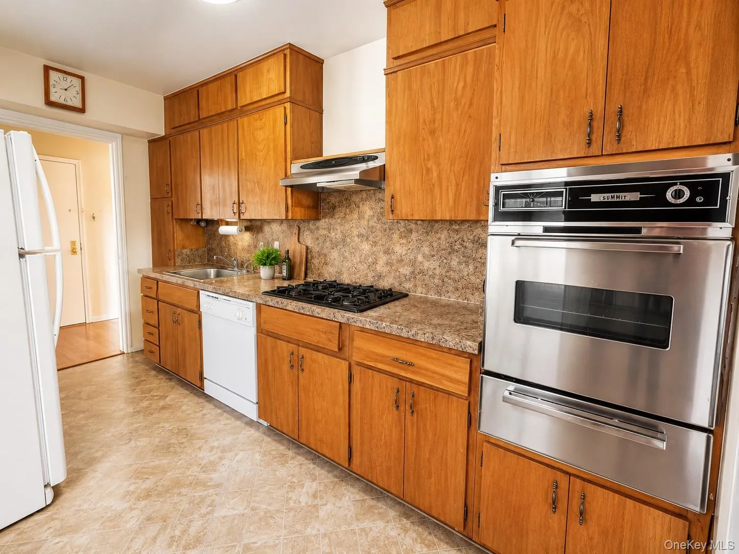 209-25 18th Avenue, New York, NY, 3 Bedrooms Bedrooms, 6 Rooms Rooms,2 BathroomsBathrooms,Residential Sale,For Rent,18th,0,1003622 209-25 18th Avenue, New York, NY, 3 Bedrooms Bedrooms, 6 Rooms Rooms,2 BathroomsBathrooms,Residential Sale,For Rent,18th,0,1003622