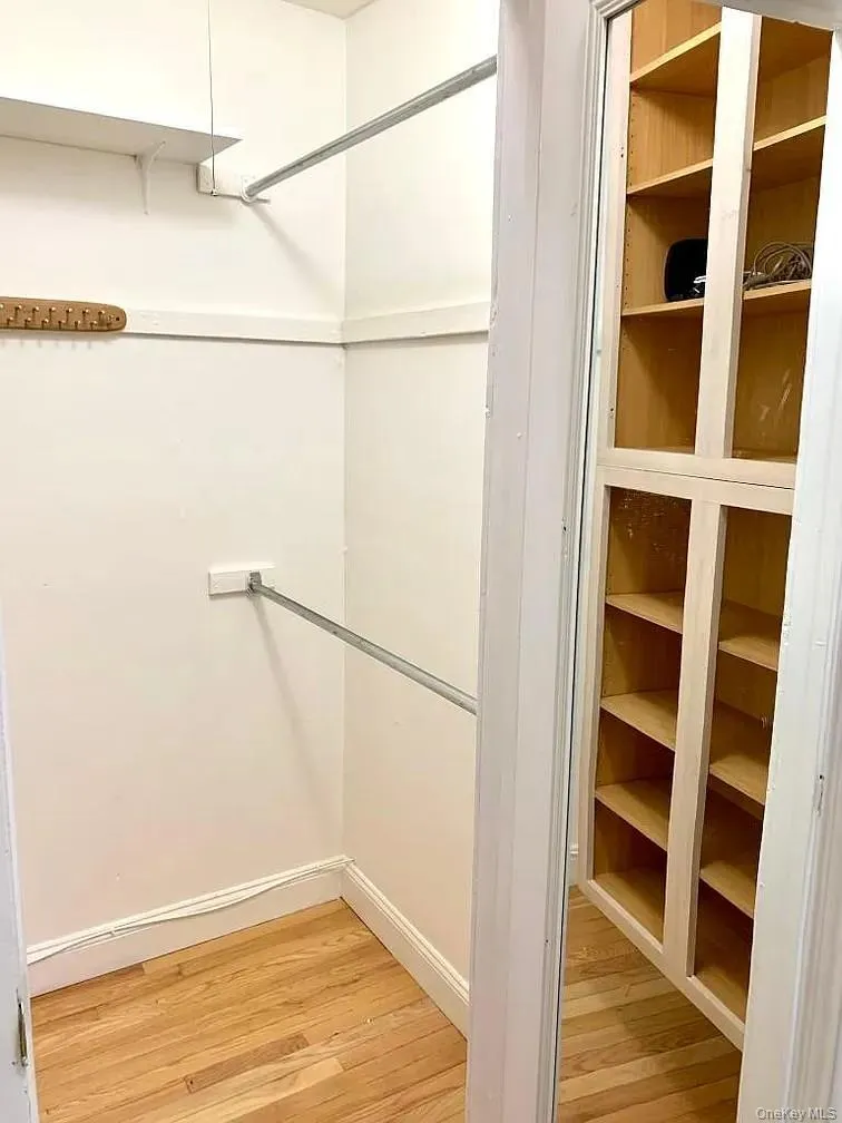 11 Greenridge Avenue, White Plains, NY, 1 Bedroom Bedrooms, 4 Rooms Rooms,1 BathroomBathrooms,Residential Lease,For Rent,Greenridge,0,1003623 11 Greenridge Avenue, White Plains, NY, 1 Bedroom Bedrooms, 4 Rooms Rooms,1 BathroomBathrooms,Residential Lease,For Rent,Greenridge,0,1003623