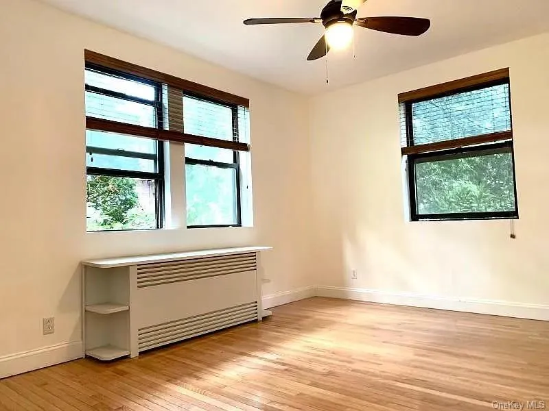 11 Greenridge Avenue, White Plains, NY, 1 Bedroom Bedrooms, 4 Rooms Rooms,1 BathroomBathrooms,Residential Lease,For Rent,Greenridge,0,1003623 11 Greenridge Avenue, White Plains, NY, 1 Bedroom Bedrooms, 4 Rooms Rooms,1 BathroomBathrooms,Residential Lease,For Rent,Greenridge,0,1003623
