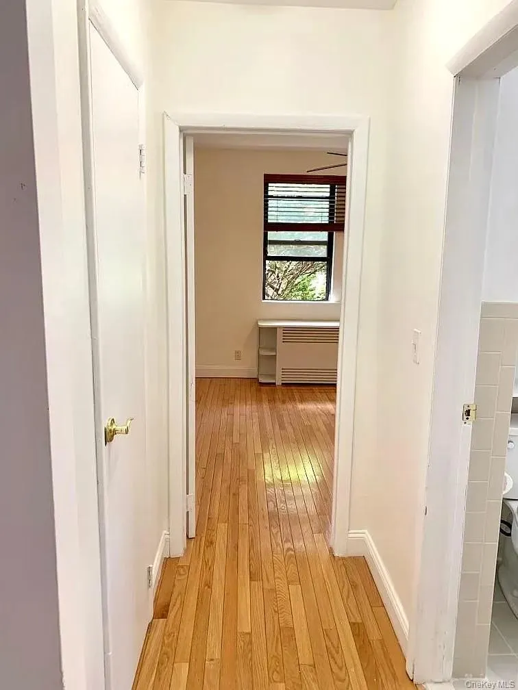 11 Greenridge Avenue, White Plains, NY, 1 Bedroom Bedrooms, 4 Rooms Rooms,1 BathroomBathrooms,Residential Lease,For Rent,Greenridge,0,1003623 11 Greenridge Avenue, White Plains, NY, 1 Bedroom Bedrooms, 4 Rooms Rooms,1 BathroomBathrooms,Residential Lease,For Rent,Greenridge,0,1003623
