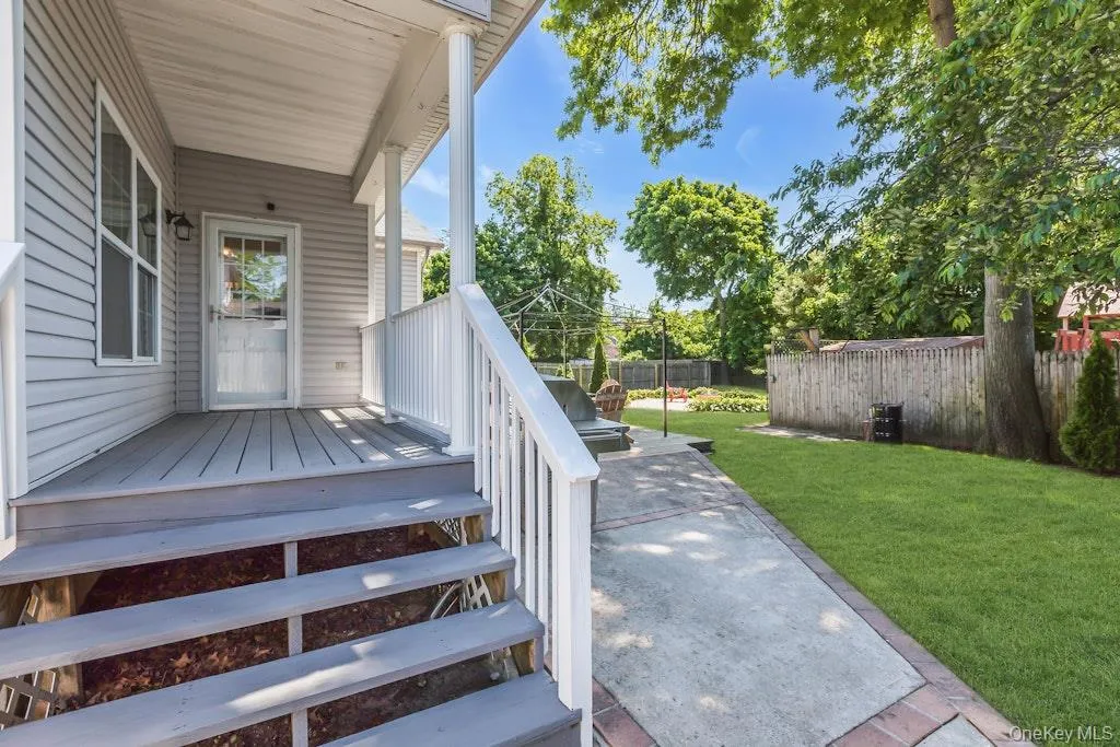 2 Lincoln Avenue, Islip, NY, 4 Bedrooms Bedrooms, 8 Rooms Rooms,3 BathroomsBathrooms,Residential,For Rent,Lincoln,0,1003628 2 Lincoln Avenue, Islip, NY, 4 Bedrooms Bedrooms, 8 Rooms Rooms,3 BathroomsBathrooms,Residential,For Rent,Lincoln,0,1003628