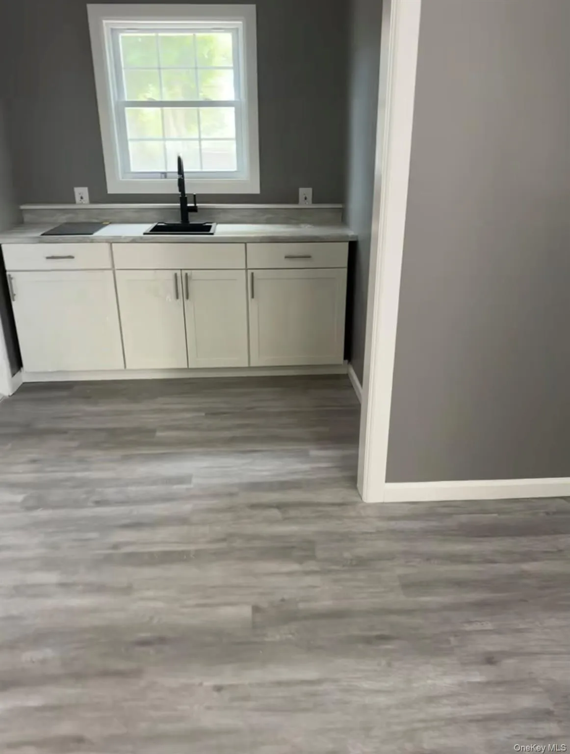 495 Dewitt Avenue, Babylon, NY, 1 Bedroom Bedrooms, 4 Rooms Rooms,1 BathroomBathrooms,Residential Lease,For Rent,Dewitt,0,1003632 495 Dewitt Avenue, Babylon, NY, 1 Bedroom Bedrooms, 4 Rooms Rooms,1 BathroomBathrooms,Residential Lease,For Rent,Dewitt,0,1003632