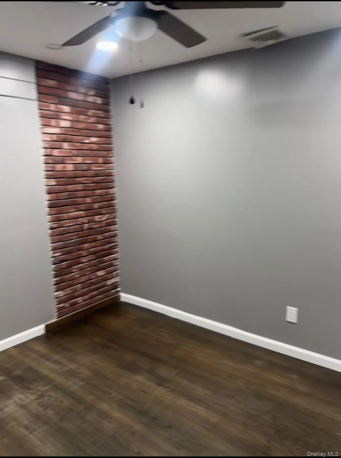 495 Dewitt Avenue, Babylon, NY, 1 Bedroom Bedrooms, 4 Rooms Rooms,1 BathroomBathrooms,Residential Lease,For Rent,Dewitt,0,1003632 495 Dewitt Avenue, Babylon, NY, 1 Bedroom Bedrooms, 4 Rooms Rooms,1 BathroomBathrooms,Residential Lease,For Rent,Dewitt,0,1003632