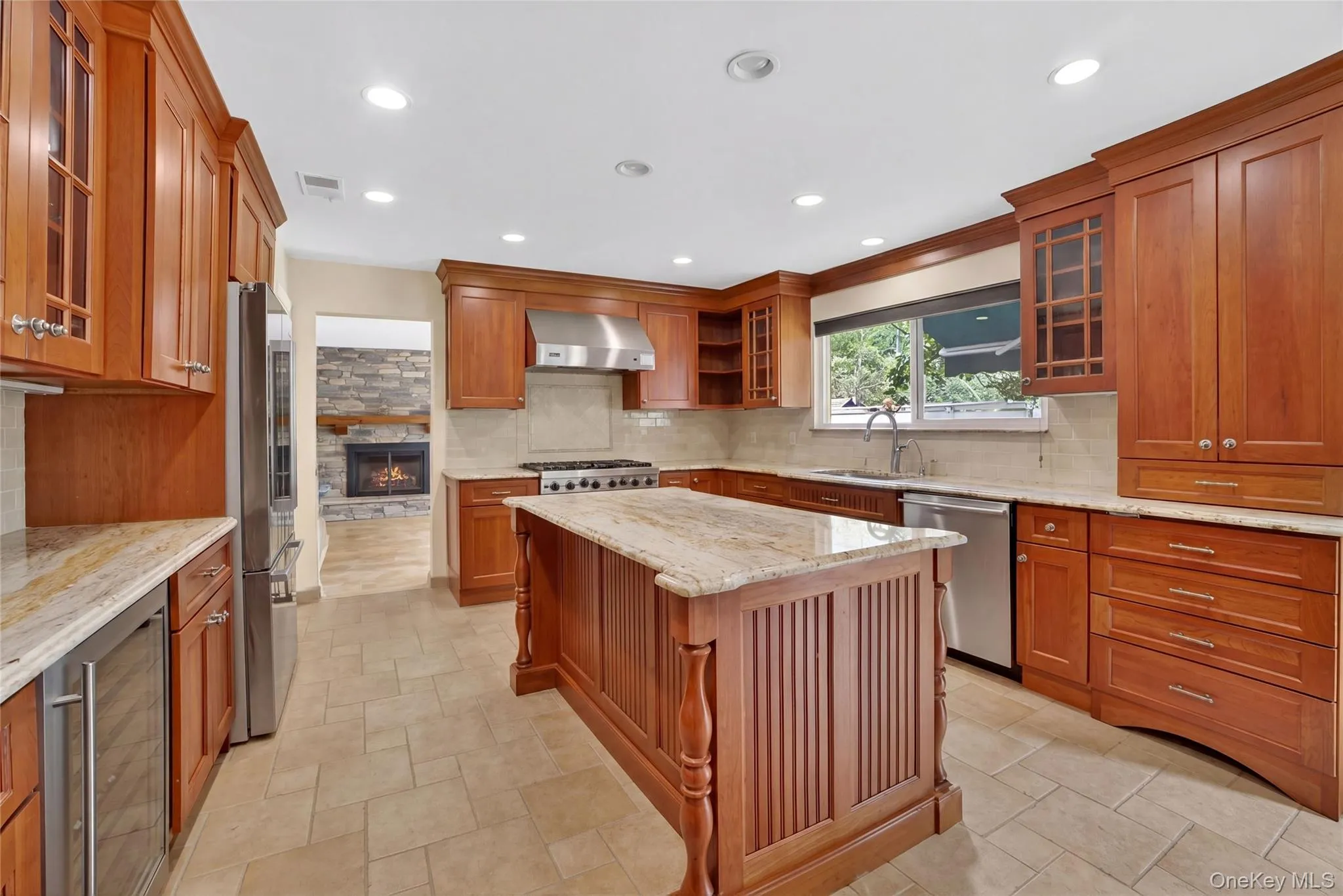 Large GourmetKitchen with Stainless Steel Appliances Large GourmetKitchen with Stainless Steel Appliances