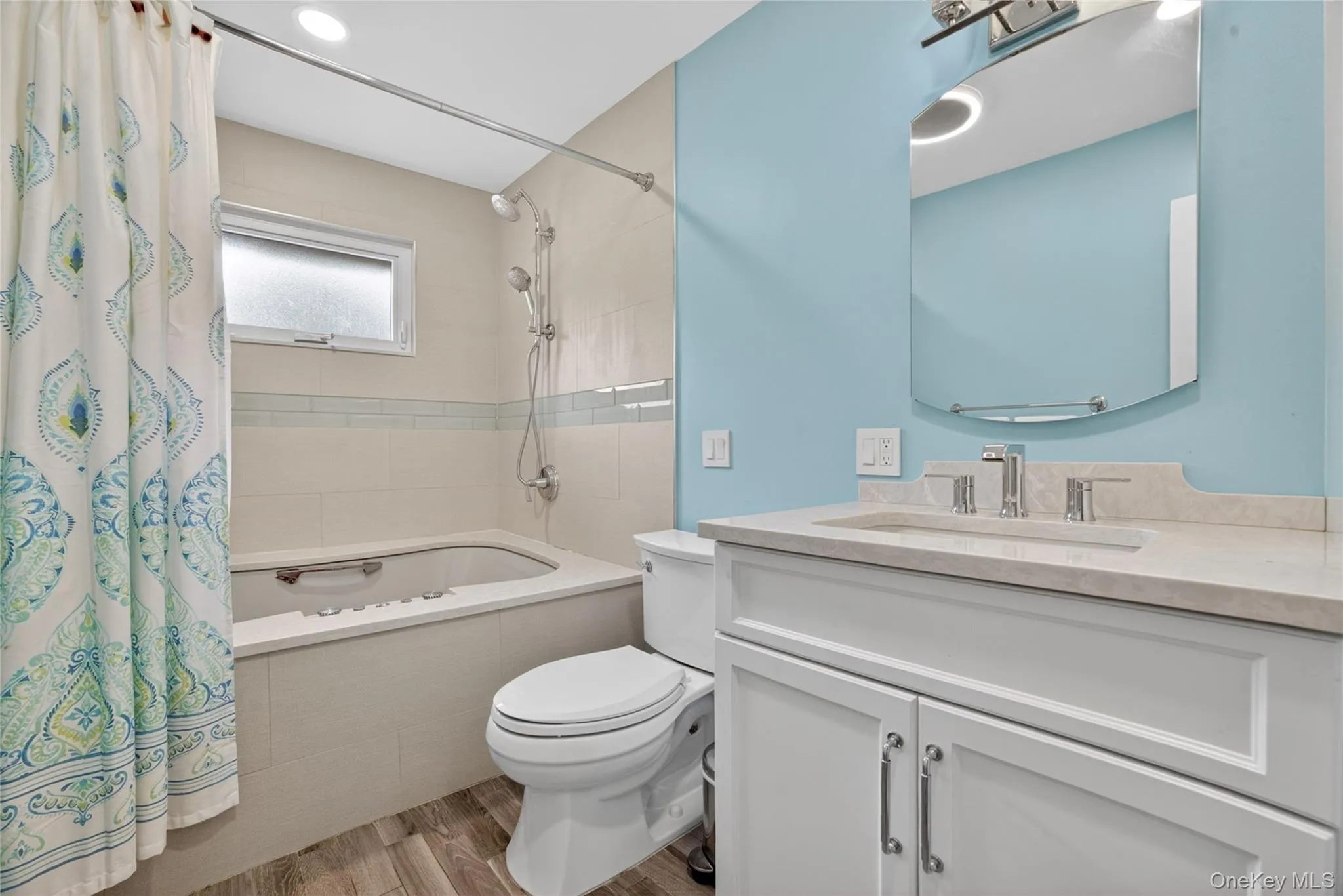 Hall Bath Hall Bath