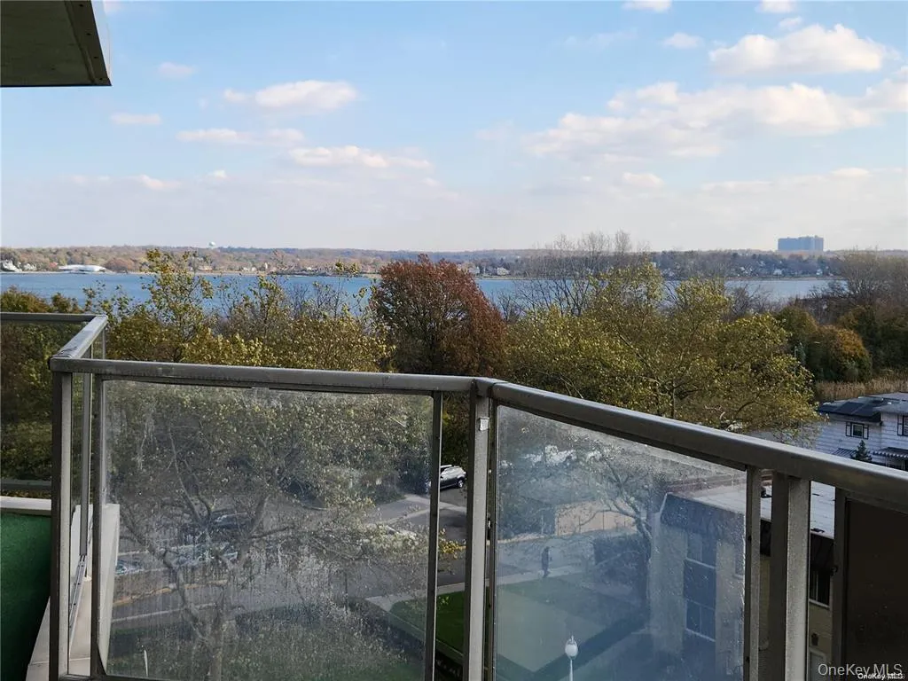 18-15 215th Street, New York, NY, 2 Bedrooms Bedrooms, 5 Rooms Rooms,2 BathroomsBathrooms,Residential,For Rent,215th,0,1003636 18-15 215th Street, New York, NY, 2 Bedrooms Bedrooms, 5 Rooms Rooms,2 BathroomsBathrooms,Residential,For Rent,215th,0,1003636