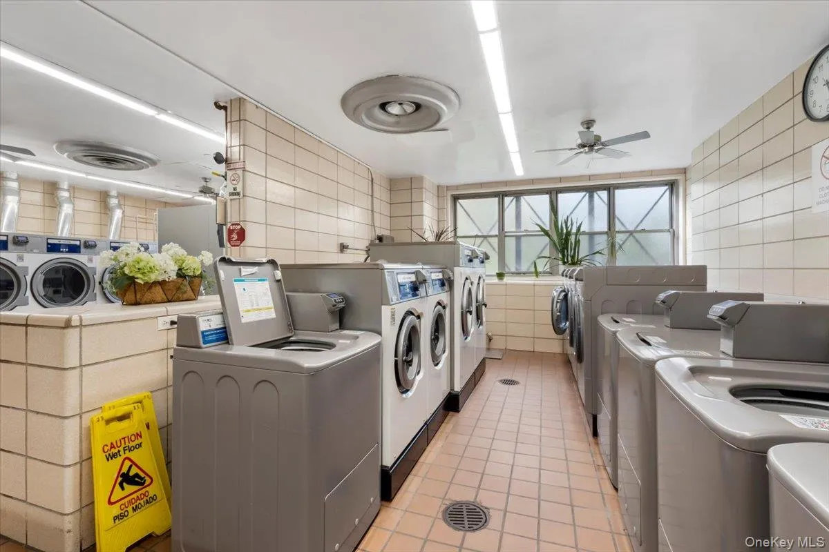 18-15 215th Street, New York, NY, 2 Bedrooms Bedrooms, 5 Rooms Rooms,2 BathroomsBathrooms,Residential,For Rent,215th,0,1003636 18-15 215th Street, New York, NY, 2 Bedrooms Bedrooms, 5 Rooms Rooms,2 BathroomsBathrooms,Residential,For Rent,215th,0,1003636
