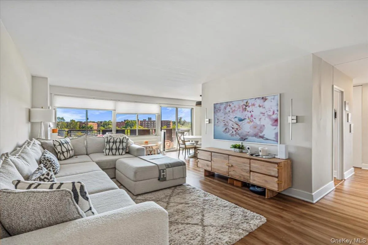 18-15 215th Street, New York, NY, 2 Bedrooms Bedrooms, 5 Rooms Rooms,2 BathroomsBathrooms,Residential,For Rent,215th,0,1003636 18-15 215th Street, New York, NY, 2 Bedrooms Bedrooms, 5 Rooms Rooms,2 BathroomsBathrooms,Residential,For Rent,215th,0,1003636