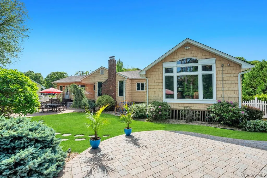 10 Lot Road, Smithtown, NY, 3 Bedrooms Bedrooms, 7 Rooms Rooms,3 BathroomsBathrooms,Residential,For Rent,Lot,0,1003638 10 Lot Road, Smithtown, NY, 3 Bedrooms Bedrooms, 7 Rooms Rooms,3 BathroomsBathrooms,Residential,For Rent,Lot,0,1003638