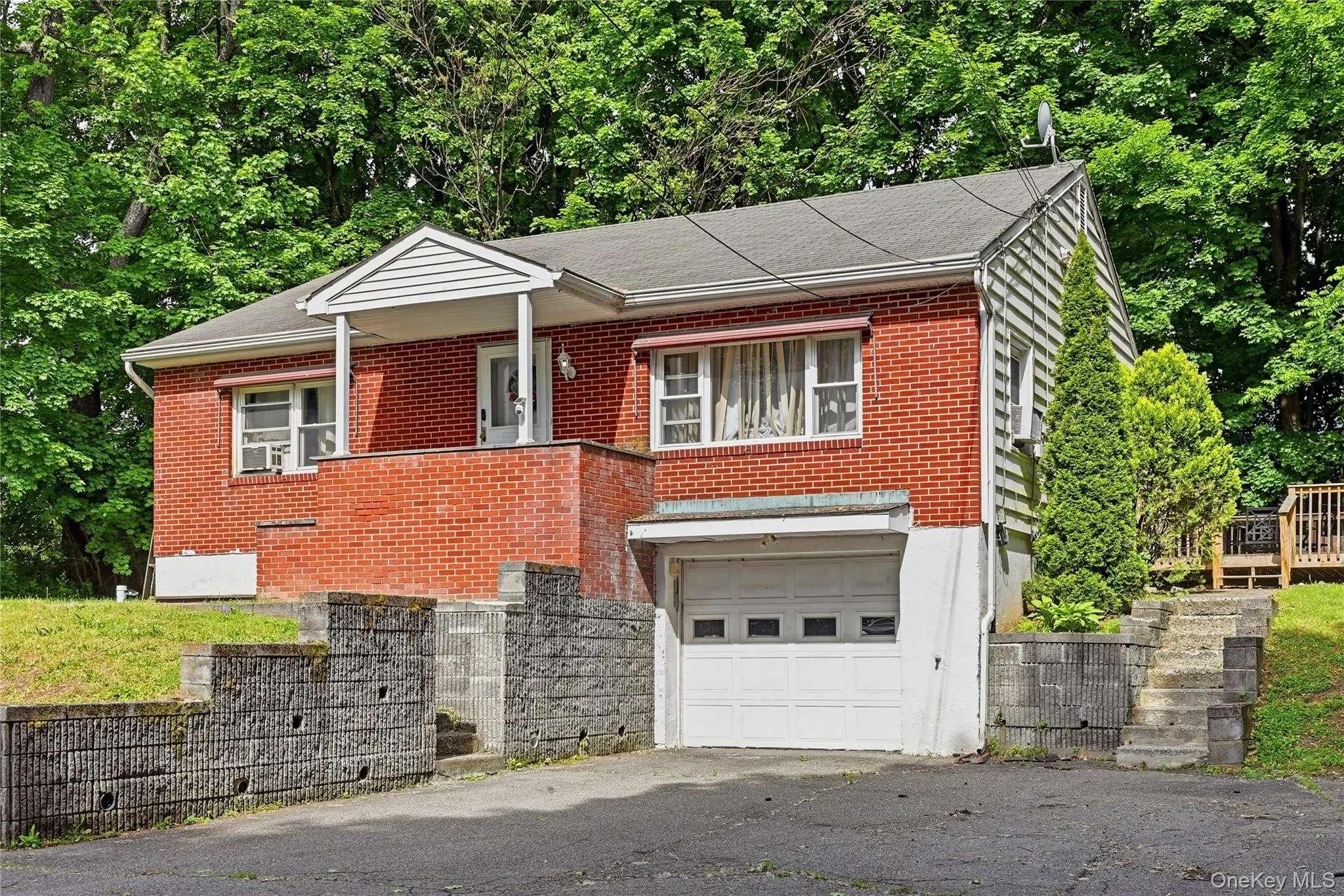 6 Riverview Avenue, New Windsor, NY, 3 Bedrooms Bedrooms, 8 Rooms Rooms,2 BathroomsBathrooms,Residential,For Rent,Riverview,0,1003639 6 Riverview Avenue, New Windsor, NY, 3 Bedrooms Bedrooms, 8 Rooms Rooms,2 BathroomsBathrooms,Residential,For Rent,Riverview,0,1003639