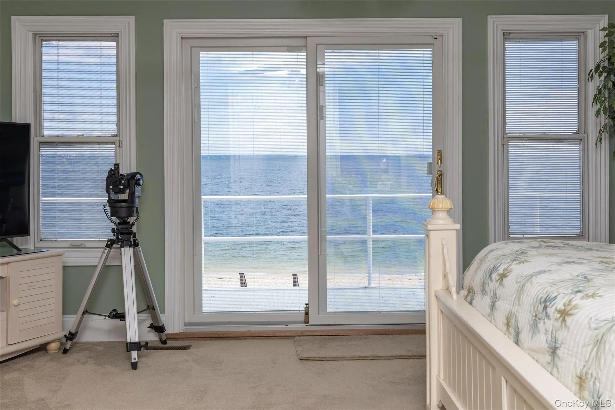 19 Oak Shore Drive, Oyster Bay, NY, 4 Bedrooms Bedrooms, 7 Rooms Rooms,3 BathroomsBathrooms,Residential,For Rent,Oak Shore,0,1003640 19 Oak Shore Drive, Oyster Bay, NY, 4 Bedrooms Bedrooms, 7 Rooms Rooms,3 BathroomsBathrooms,Residential,For Rent,Oak Shore,0,1003640