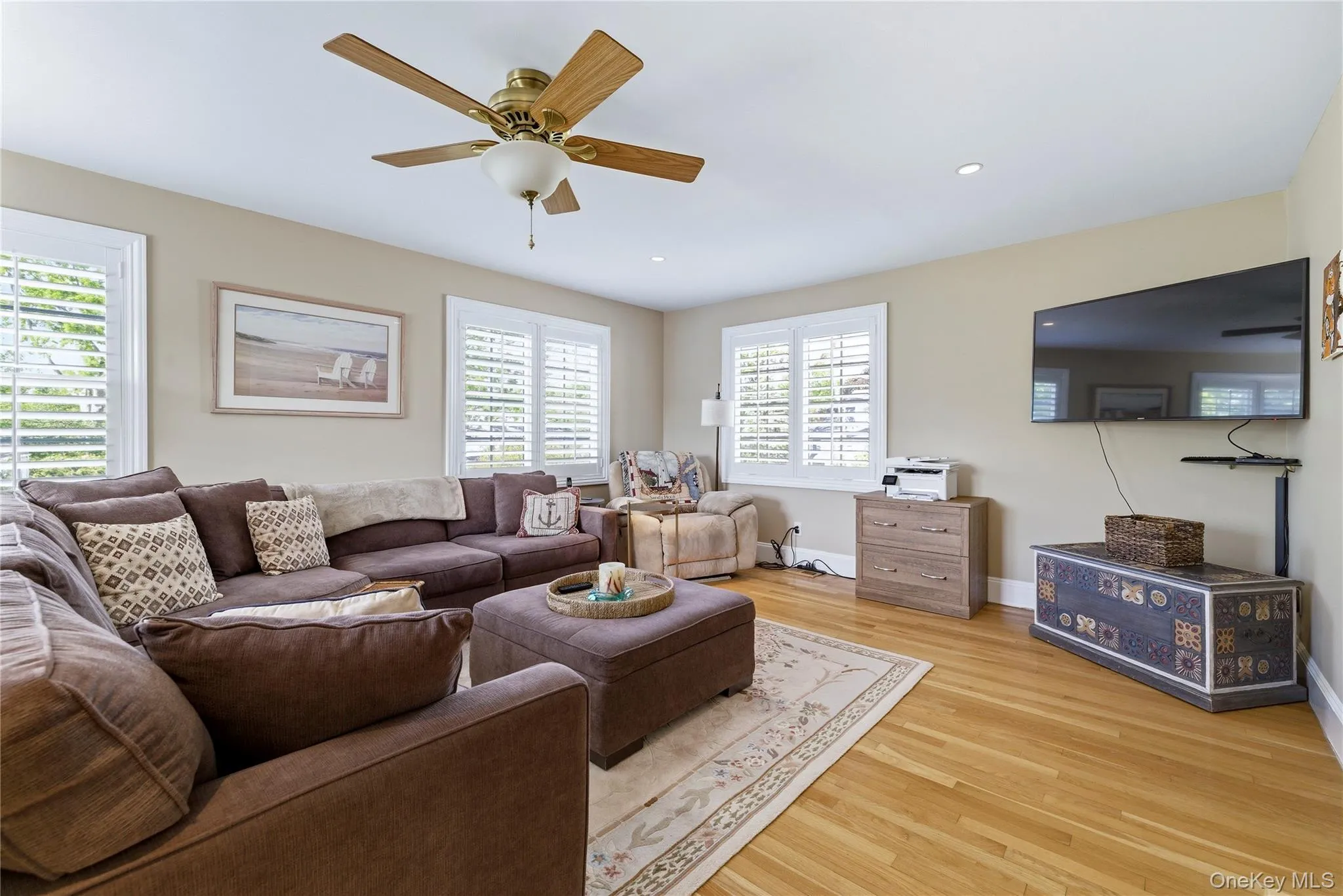 19 Oak Shore Drive, Oyster Bay, NY, 4 Bedrooms Bedrooms, 7 Rooms Rooms,3 BathroomsBathrooms,Residential,For Rent,Oak Shore,0,1003640 19 Oak Shore Drive, Oyster Bay, NY, 4 Bedrooms Bedrooms, 7 Rooms Rooms,3 BathroomsBathrooms,Residential,For Rent,Oak Shore,0,1003640