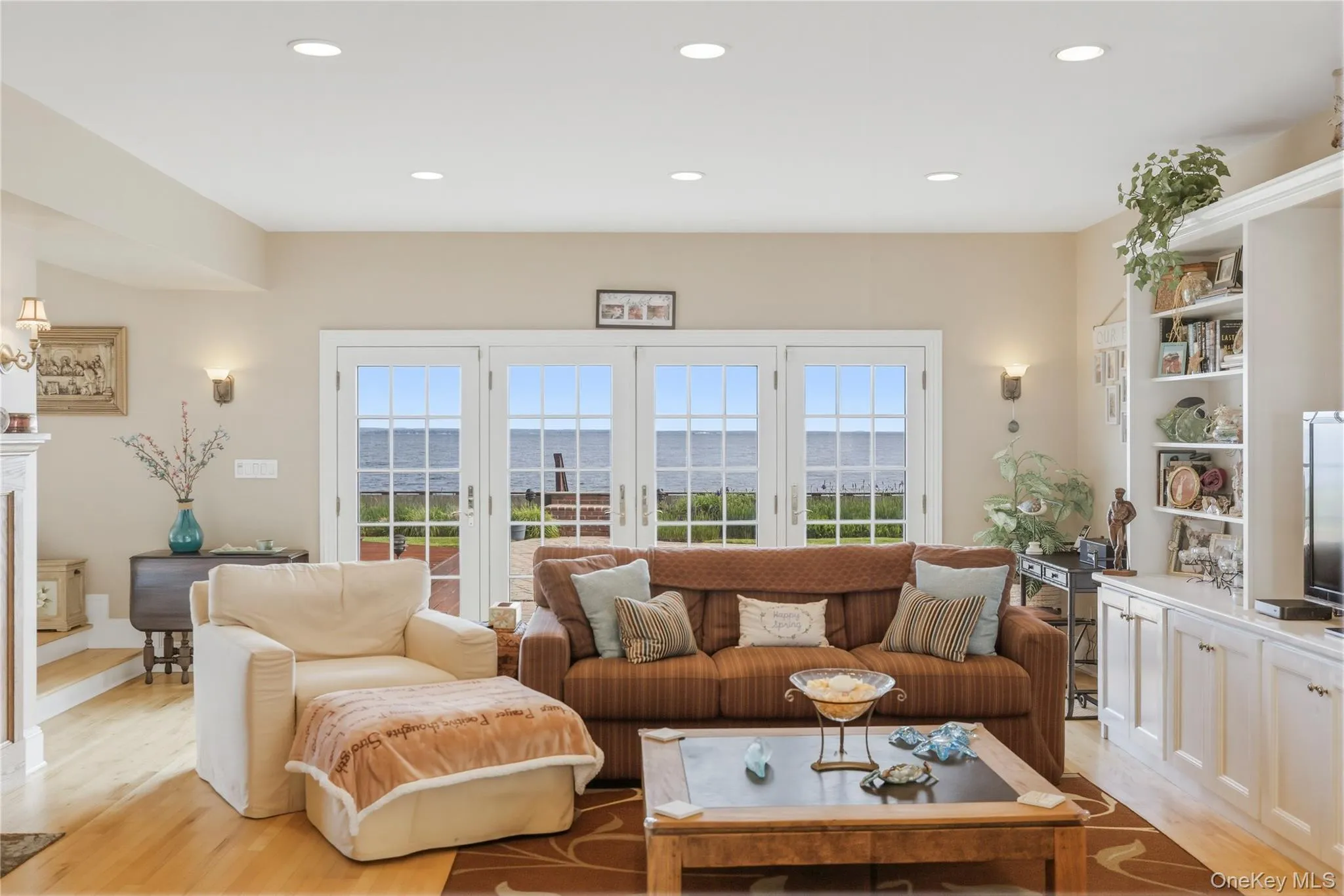 19 Oak Shore Drive, Oyster Bay, NY, 4 Bedrooms Bedrooms, 7 Rooms Rooms,3 BathroomsBathrooms,Residential,For Rent,Oak Shore,0,1003640 19 Oak Shore Drive, Oyster Bay, NY, 4 Bedrooms Bedrooms, 7 Rooms Rooms,3 BathroomsBathrooms,Residential,For Rent,Oak Shore,0,1003640