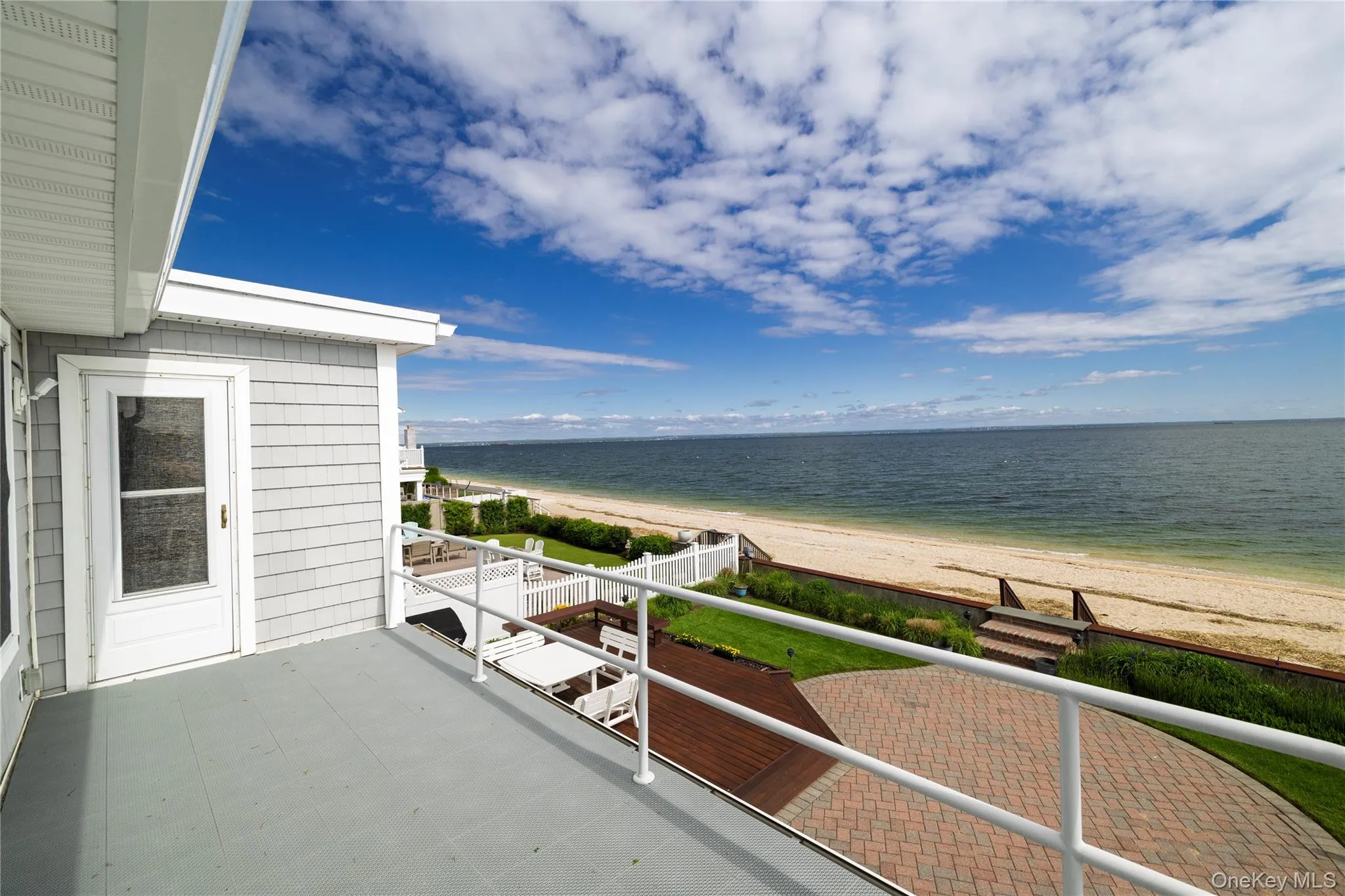 19 Oak Shore Drive, Oyster Bay, NY, 4 Bedrooms Bedrooms, 7 Rooms Rooms,3 BathroomsBathrooms,Residential,For Rent,Oak Shore,0,1003640 19 Oak Shore Drive, Oyster Bay, NY, 4 Bedrooms Bedrooms, 7 Rooms Rooms,3 BathroomsBathrooms,Residential,For Rent,Oak Shore,0,1003640