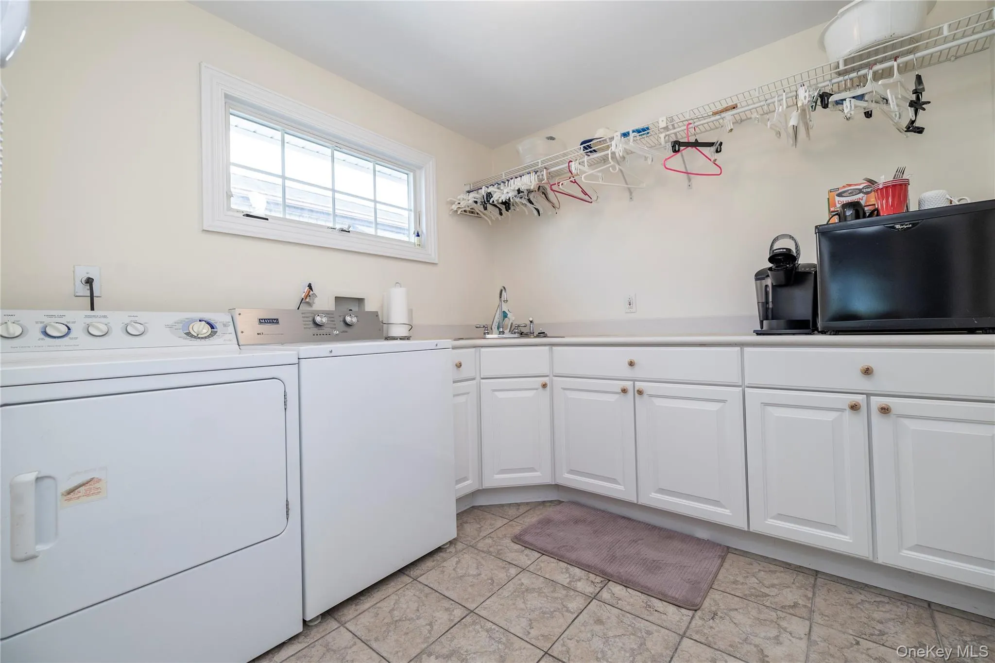19 Oak Shore Drive, Oyster Bay, NY, 4 Bedrooms Bedrooms, 7 Rooms Rooms,3 BathroomsBathrooms,Residential,For Rent,Oak Shore,0,1003640 19 Oak Shore Drive, Oyster Bay, NY, 4 Bedrooms Bedrooms, 7 Rooms Rooms,3 BathroomsBathrooms,Residential,For Rent,Oak Shore,0,1003640