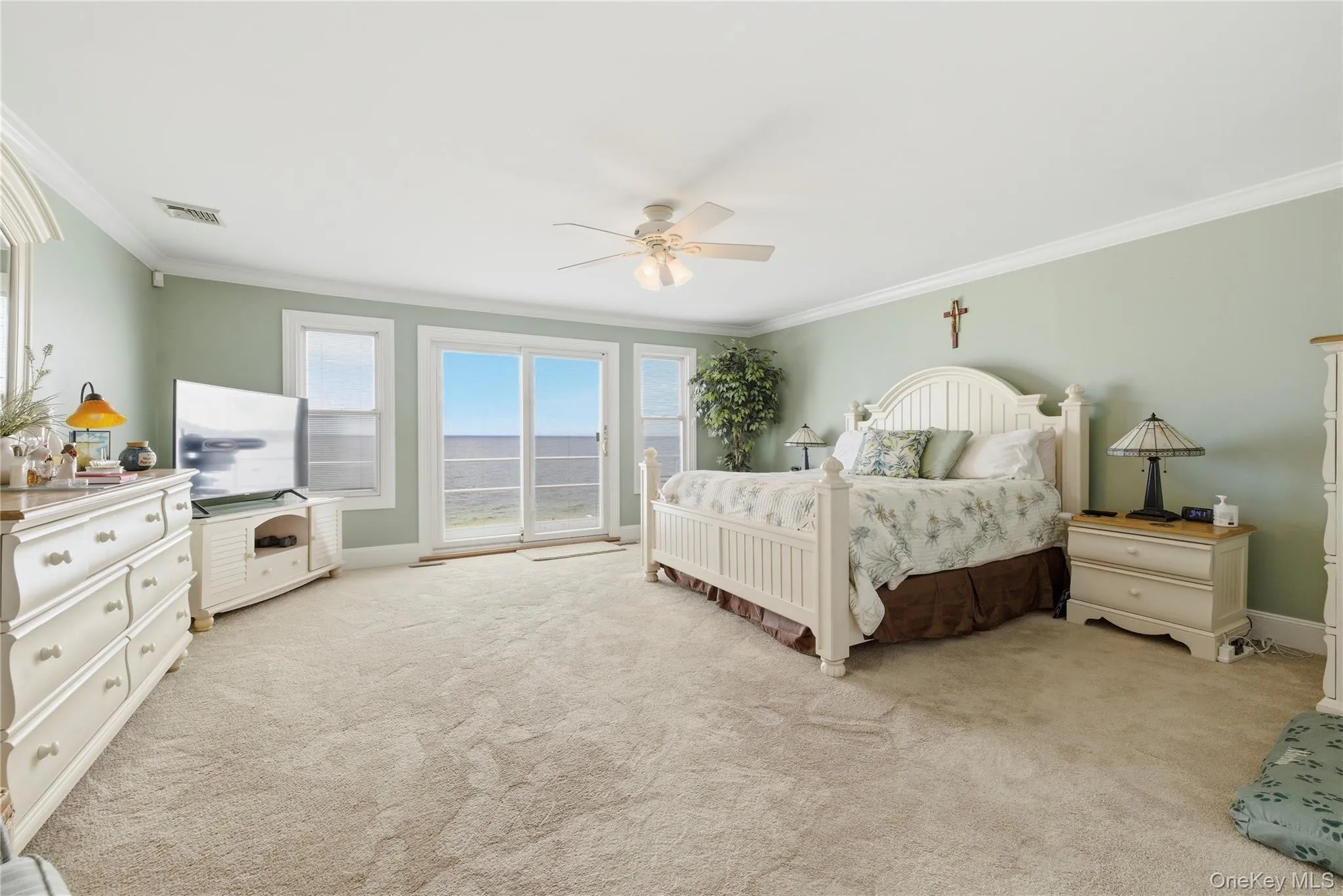 19 Oak Shore Drive, Oyster Bay, NY, 4 Bedrooms Bedrooms, 7 Rooms Rooms,3 BathroomsBathrooms,Residential,For Rent,Oak Shore,0,1003640 19 Oak Shore Drive, Oyster Bay, NY, 4 Bedrooms Bedrooms, 7 Rooms Rooms,3 BathroomsBathrooms,Residential,For Rent,Oak Shore,0,1003640