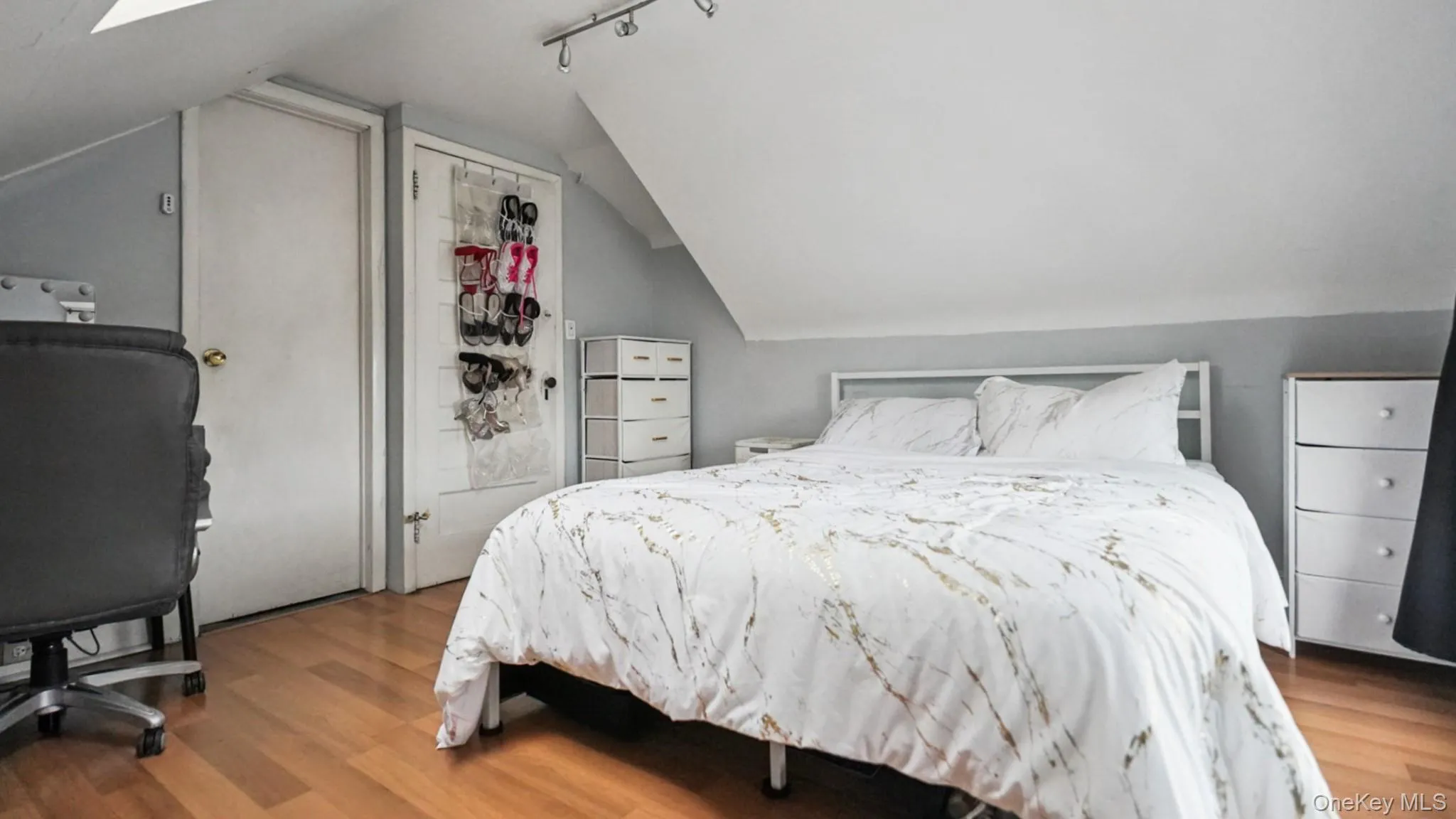 4th bedroom-2nd angle 4th bedroom-2nd angle