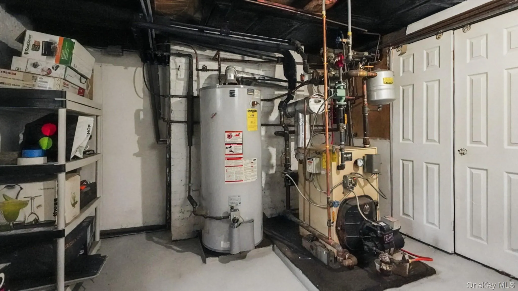 Boiler & Hot water tank room Boiler & Hot water tank room