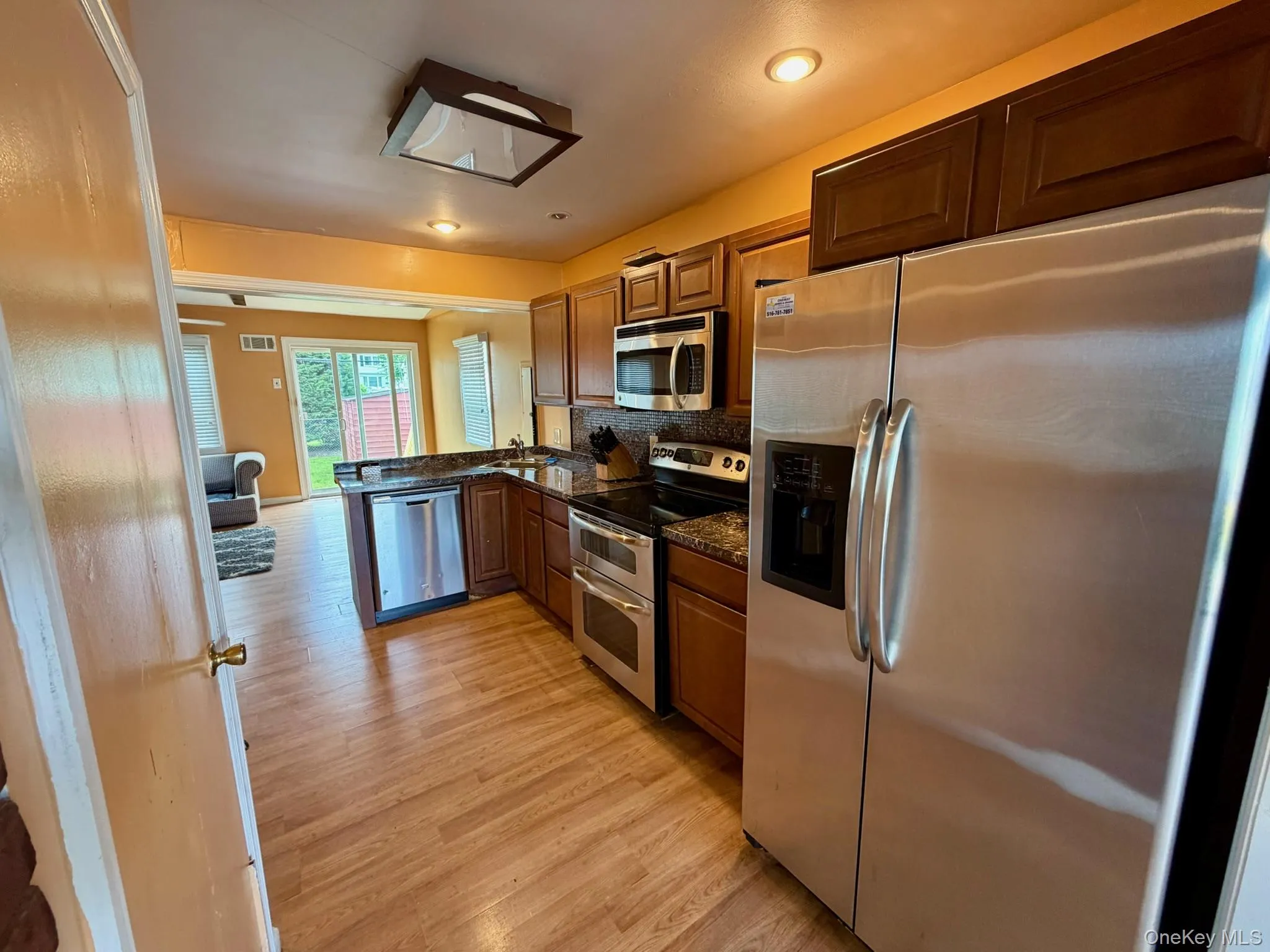 47 Van Buren Street, Hempstead, NY, 3 Bedrooms Bedrooms, 6 Rooms Rooms,1 BathroomBathrooms,Residential,For Rent,Van Buren,0,1003662 47 Van Buren Street, Hempstead, NY, 3 Bedrooms Bedrooms, 6 Rooms Rooms,1 BathroomBathrooms,Residential,For Rent,Van Buren,0,1003662