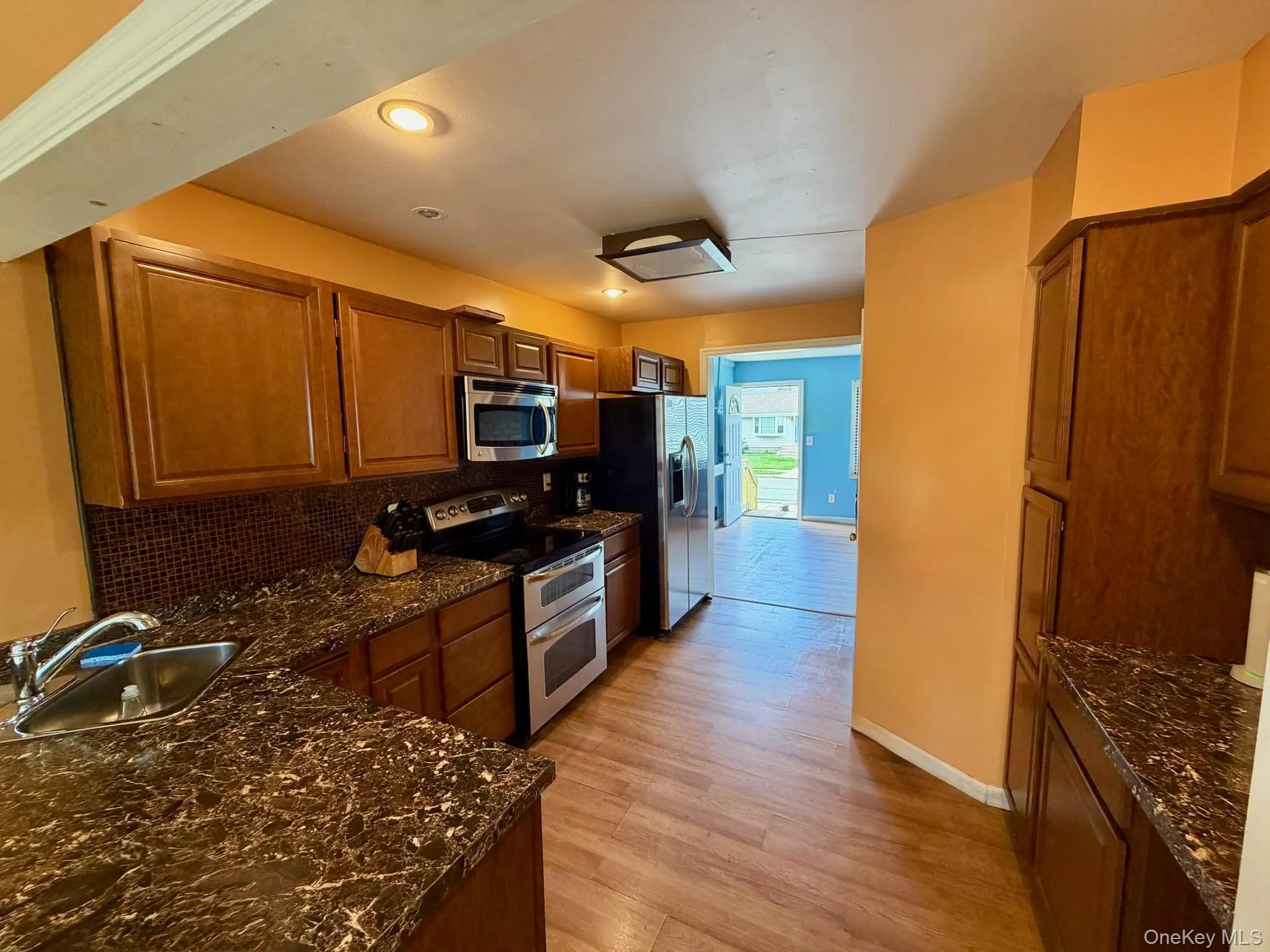 47 Van Buren Street, Hempstead, NY, 3 Bedrooms Bedrooms, 6 Rooms Rooms,1 BathroomBathrooms,Residential,For Rent,Van Buren,0,1003662 47 Van Buren Street, Hempstead, NY, 3 Bedrooms Bedrooms, 6 Rooms Rooms,1 BathroomBathrooms,Residential,For Rent,Van Buren,0,1003662