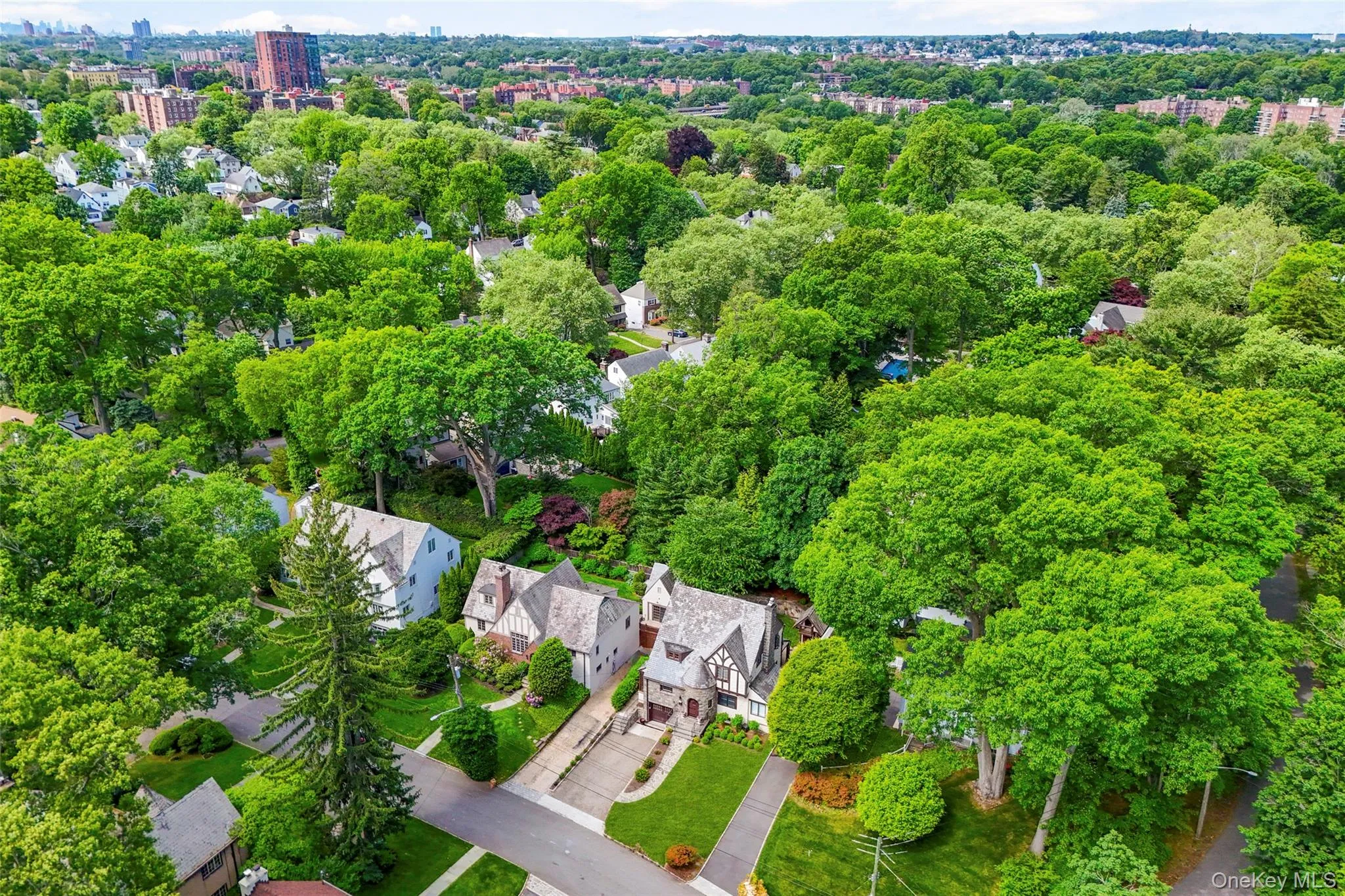 144 Douglas Place, Mount Vernon, NY, 4 Bedrooms Bedrooms, 11 Rooms Rooms,3 BathroomsBathrooms,Residential,For Rent,Douglas,0,1003664 144 Douglas Place, Mount Vernon, NY, 4 Bedrooms Bedrooms, 11 Rooms Rooms,3 BathroomsBathrooms,Residential,For Rent,Douglas,0,1003664