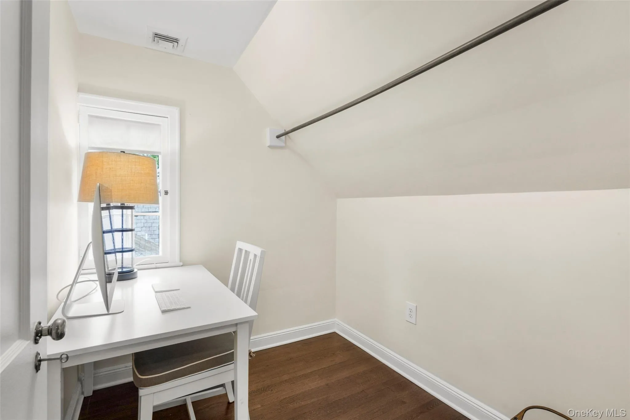 144 Douglas Place, Mount Vernon, NY, 4 Bedrooms Bedrooms, 11 Rooms Rooms,3 BathroomsBathrooms,Residential,For Rent,Douglas,0,1003664 144 Douglas Place, Mount Vernon, NY, 4 Bedrooms Bedrooms, 11 Rooms Rooms,3 BathroomsBathrooms,Residential,For Rent,Douglas,0,1003664