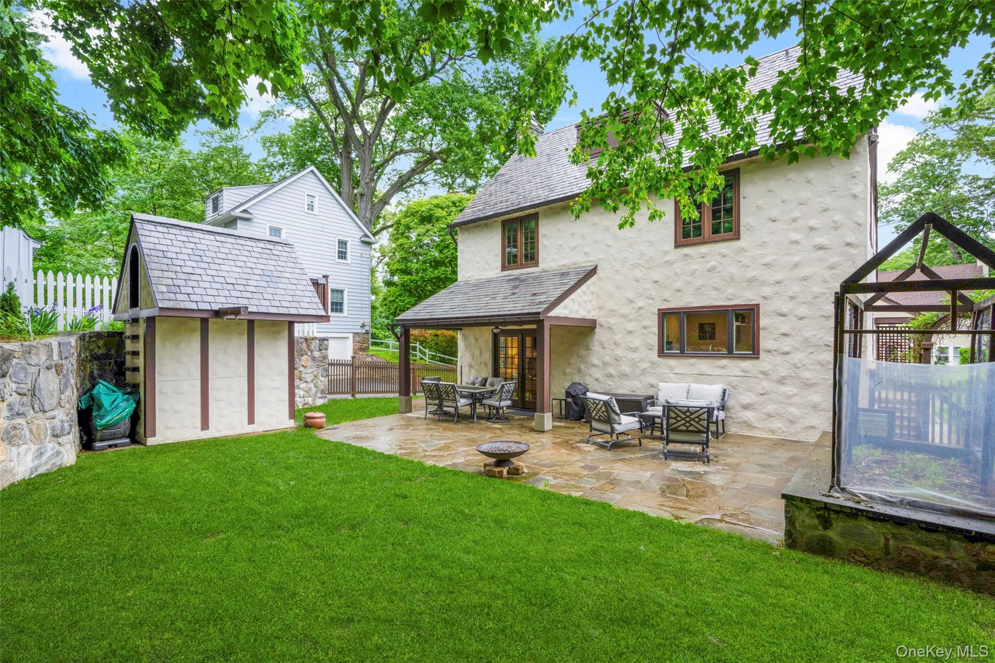 144 Douglas Place, Mount Vernon, NY, 4 Bedrooms Bedrooms, 11 Rooms Rooms,3 BathroomsBathrooms,Residential,For Rent,Douglas,0,1003664 144 Douglas Place, Mount Vernon, NY, 4 Bedrooms Bedrooms, 11 Rooms Rooms,3 BathroomsBathrooms,Residential,For Rent,Douglas,0,1003664