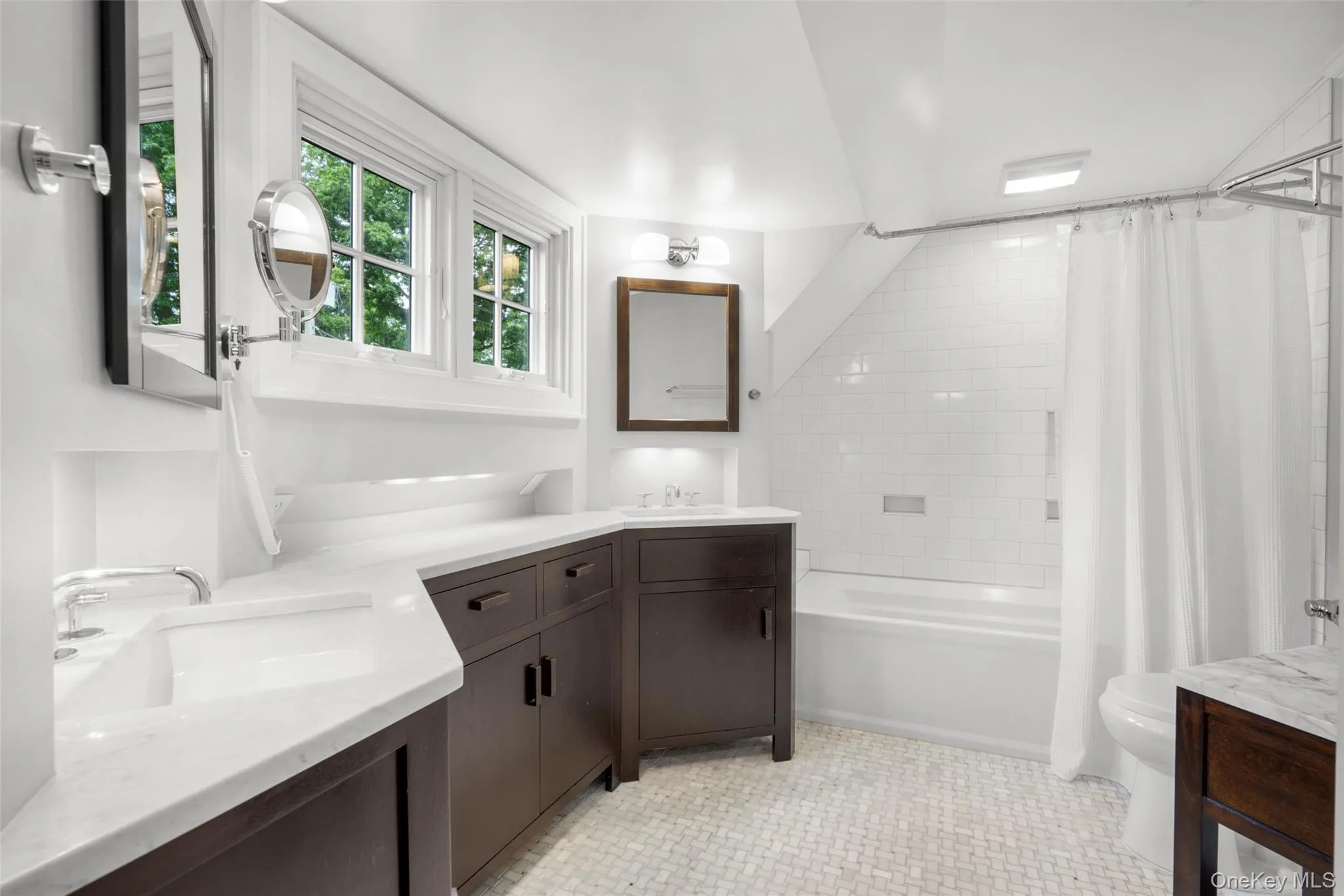 144 Douglas Place, Mount Vernon, NY, 4 Bedrooms Bedrooms, 11 Rooms Rooms,3 BathroomsBathrooms,Residential,For Rent,Douglas,0,1003664 144 Douglas Place, Mount Vernon, NY, 4 Bedrooms Bedrooms, 11 Rooms Rooms,3 BathroomsBathrooms,Residential,For Rent,Douglas,0,1003664