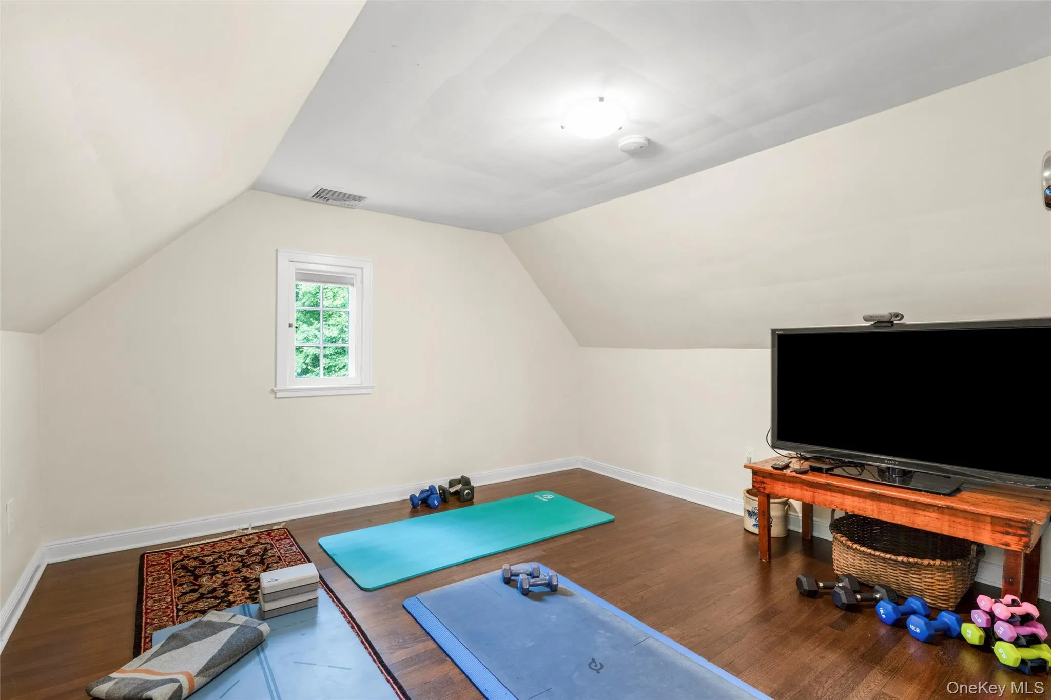 144 Douglas Place, Mount Vernon, NY, 4 Bedrooms Bedrooms, 11 Rooms Rooms,3 BathroomsBathrooms,Residential,For Rent,Douglas,0,1003664 144 Douglas Place, Mount Vernon, NY, 4 Bedrooms Bedrooms, 11 Rooms Rooms,3 BathroomsBathrooms,Residential,For Rent,Douglas,0,1003664