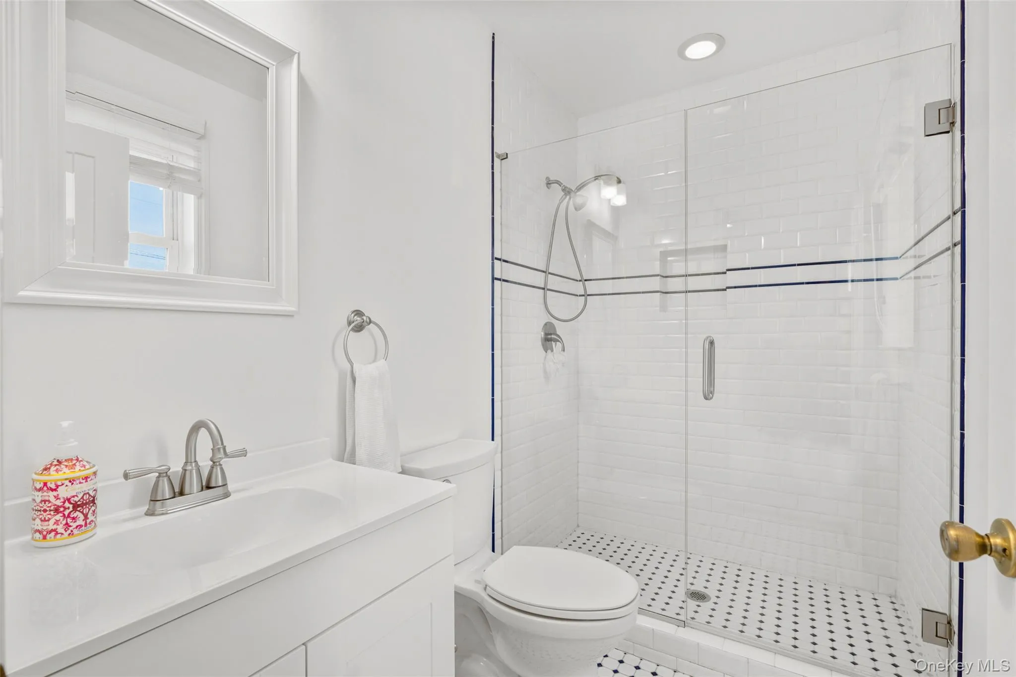 10 Bogert Place, Yonkers, NY, 5 Bedrooms Bedrooms, 12 Rooms Rooms,5 BathroomsBathrooms,Residential,For Rent,Bogert,0,1003668 10 Bogert Place, Yonkers, NY, 5 Bedrooms Bedrooms, 12 Rooms Rooms,5 BathroomsBathrooms,Residential,For Rent,Bogert,0,1003668