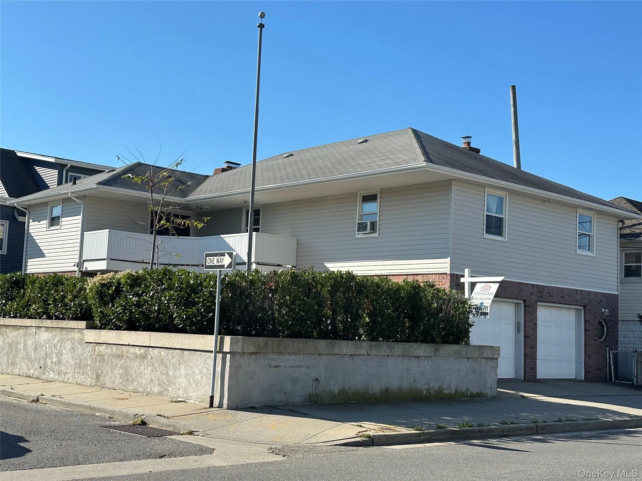 105 Vermont, Long Beach, NY, 4 Bedrooms Bedrooms, 6 Rooms Rooms,1 BathroomBathrooms,Residential Lease,For Rent,Vermont,0,1003671 105 Vermont, Long Beach, NY, 4 Bedrooms Bedrooms, 6 Rooms Rooms,1 BathroomBathrooms,Residential Lease,For Rent,Vermont,0,1003671