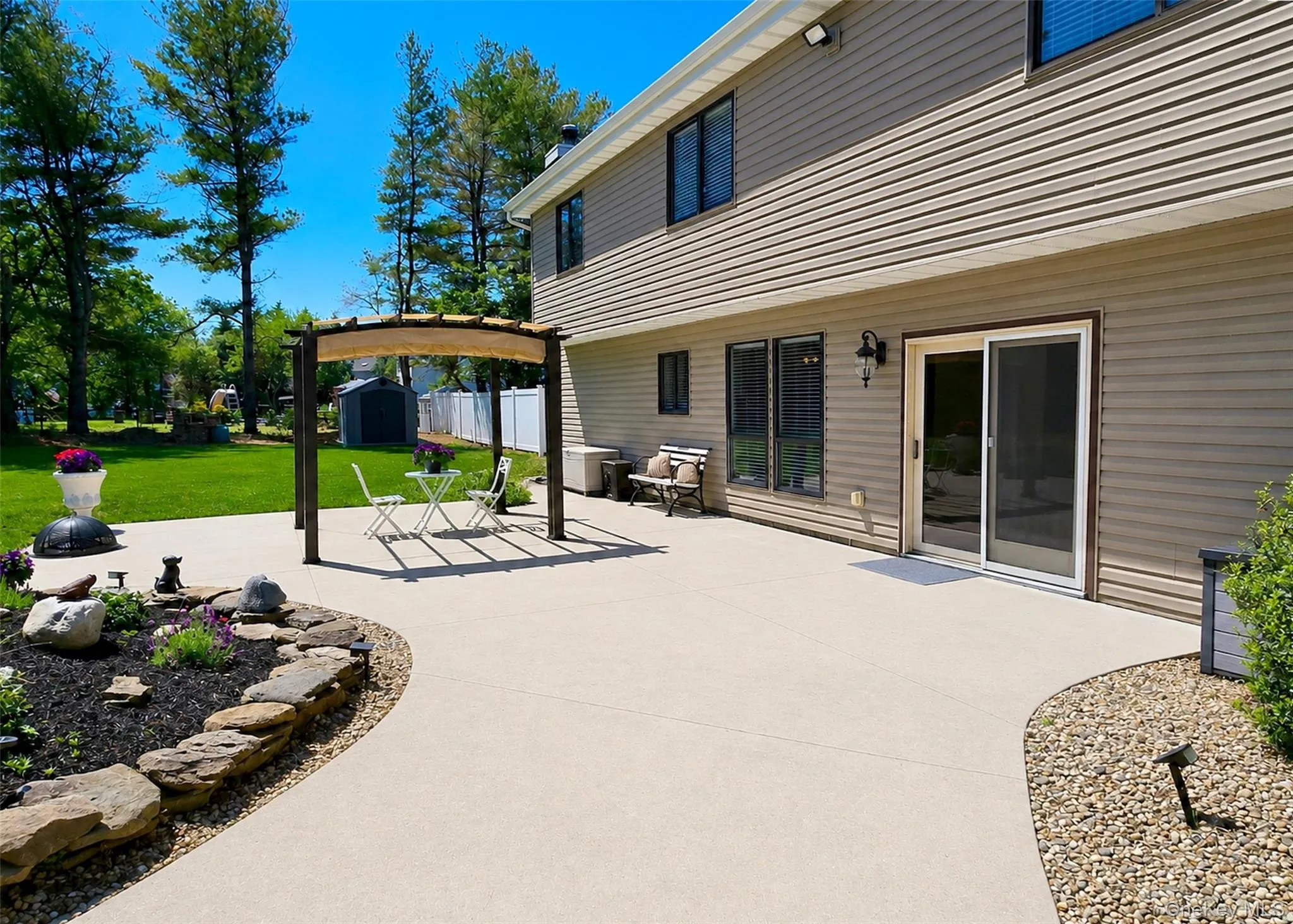 25 Vineyard Way, Brookhaven, NY, 3 Bedrooms Bedrooms, 9 Rooms Rooms,2 BathroomsBathrooms,Residential,For Rent,Vineyard,0,1003673 25 Vineyard Way, Brookhaven, NY, 3 Bedrooms Bedrooms, 9 Rooms Rooms,2 BathroomsBathrooms,Residential,For Rent,Vineyard,0,1003673