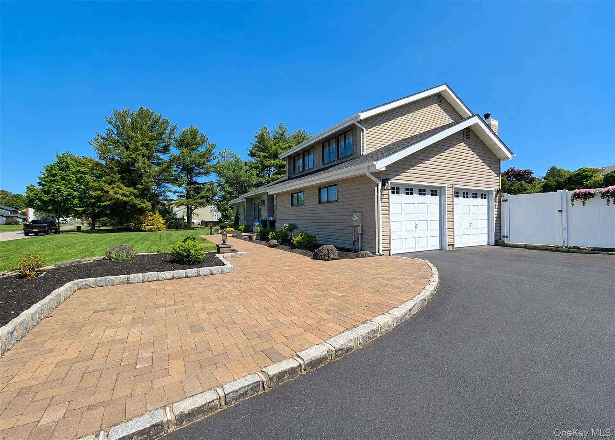 25 Vineyard Way, Brookhaven, NY, 3 Bedrooms Bedrooms, 9 Rooms Rooms,2 BathroomsBathrooms,Residential,For Rent,Vineyard,0,1003673 25 Vineyard Way, Brookhaven, NY, 3 Bedrooms Bedrooms, 9 Rooms Rooms,2 BathroomsBathrooms,Residential,For Rent,Vineyard,0,1003673