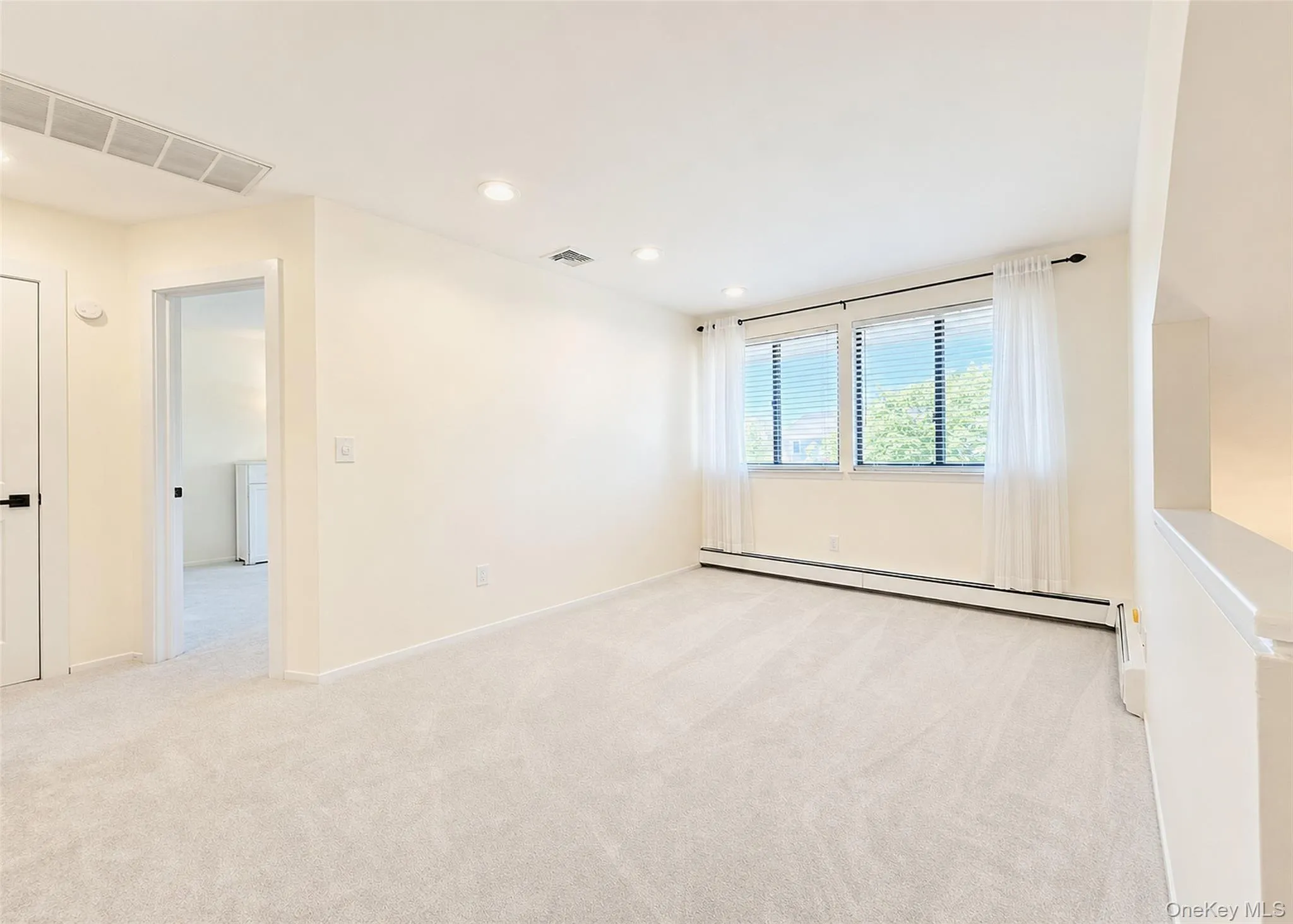 25 Vineyard Way, Brookhaven, NY, 3 Bedrooms Bedrooms, 9 Rooms Rooms,2 BathroomsBathrooms,Residential,For Rent,Vineyard,0,1003673 25 Vineyard Way, Brookhaven, NY, 3 Bedrooms Bedrooms, 9 Rooms Rooms,2 BathroomsBathrooms,Residential,For Rent,Vineyard,0,1003673