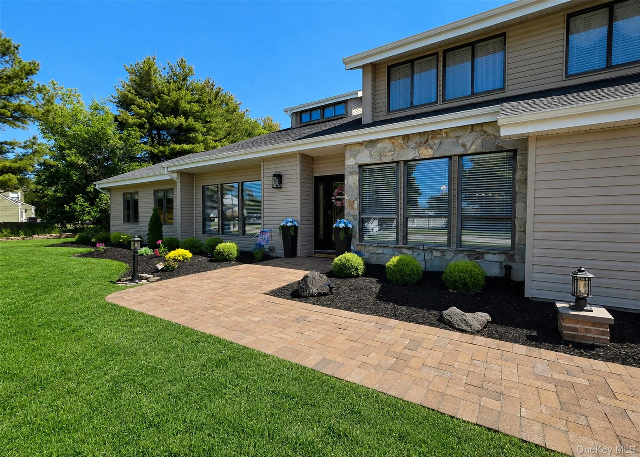 25 Vineyard Way, Brookhaven, NY, 3 Bedrooms Bedrooms, 9 Rooms Rooms,2 BathroomsBathrooms,Residential,For Rent,Vineyard,0,1003673 25 Vineyard Way, Brookhaven, NY, 3 Bedrooms Bedrooms, 9 Rooms Rooms,2 BathroomsBathrooms,Residential,For Rent,Vineyard,0,1003673