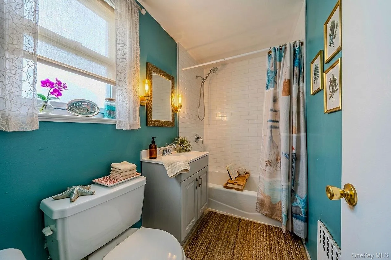 2802 Miles Avenue, New York, NY, 3 Bedrooms Bedrooms, 4 Rooms Rooms,2 BathroomsBathrooms,Residential,For Rent,Miles,0,1003681 2802 Miles Avenue, New York, NY, 3 Bedrooms Bedrooms, 4 Rooms Rooms,2 BathroomsBathrooms,Residential,For Rent,Miles,0,1003681