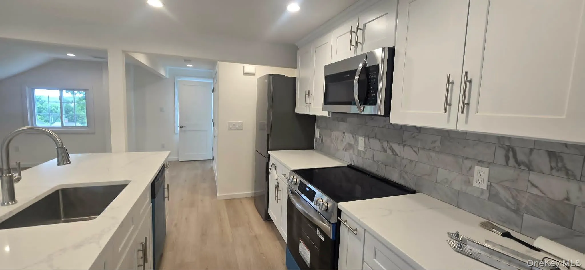 90 Nassau Road, Huntington, NY, 2 Bedrooms Bedrooms, 4 Rooms Rooms,1 BathroomBathrooms,Residential Lease,For Rent,Nassau,0,1003682 90 Nassau Road, Huntington, NY, 2 Bedrooms Bedrooms, 4 Rooms Rooms,1 BathroomBathrooms,Residential Lease,For Rent,Nassau,0,1003682