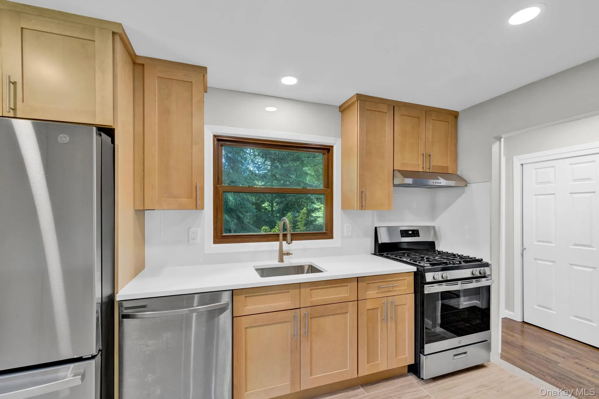 29-31 Fisher Avenue, Clarkstown, NY, 3 Bedrooms Bedrooms, 10 Rooms Rooms,2 BathroomsBathrooms,Residential Lease,For Rent,Fisher,0,1003691 29-31 Fisher Avenue, Clarkstown, NY, 3 Bedrooms Bedrooms, 10 Rooms Rooms,2 BathroomsBathrooms,Residential Lease,For Rent,Fisher,0,1003691