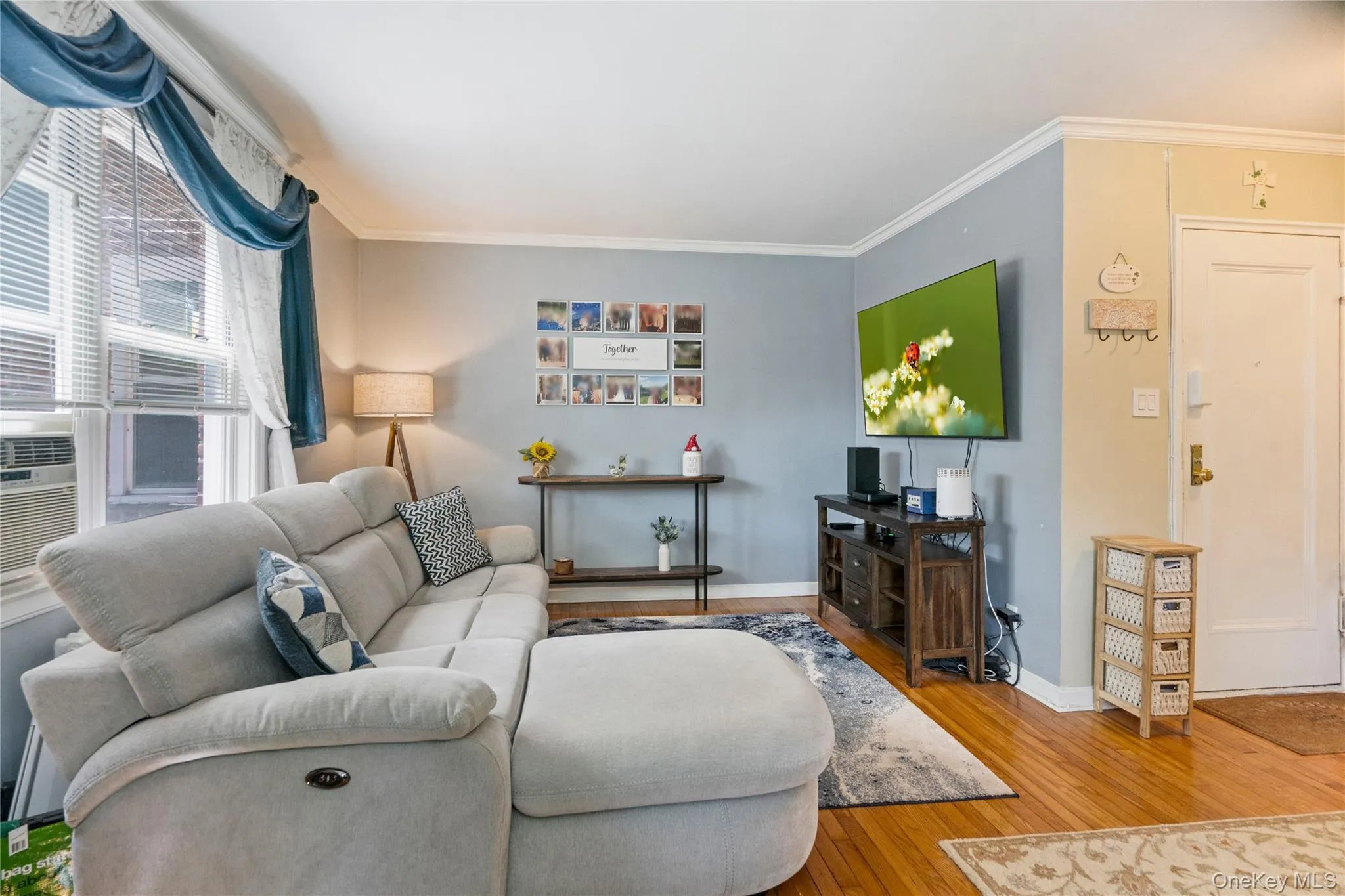 1 Edwards Street, North Hempstead, NY, 1 Bedroom Bedrooms, 4 Rooms Rooms,1 BathroomBathrooms,Residential,For Rent,Edwards,0,1003693 1 Edwards Street, North Hempstead, NY, 1 Bedroom Bedrooms, 4 Rooms Rooms,1 BathroomBathrooms,Residential,For Rent,Edwards,0,1003693