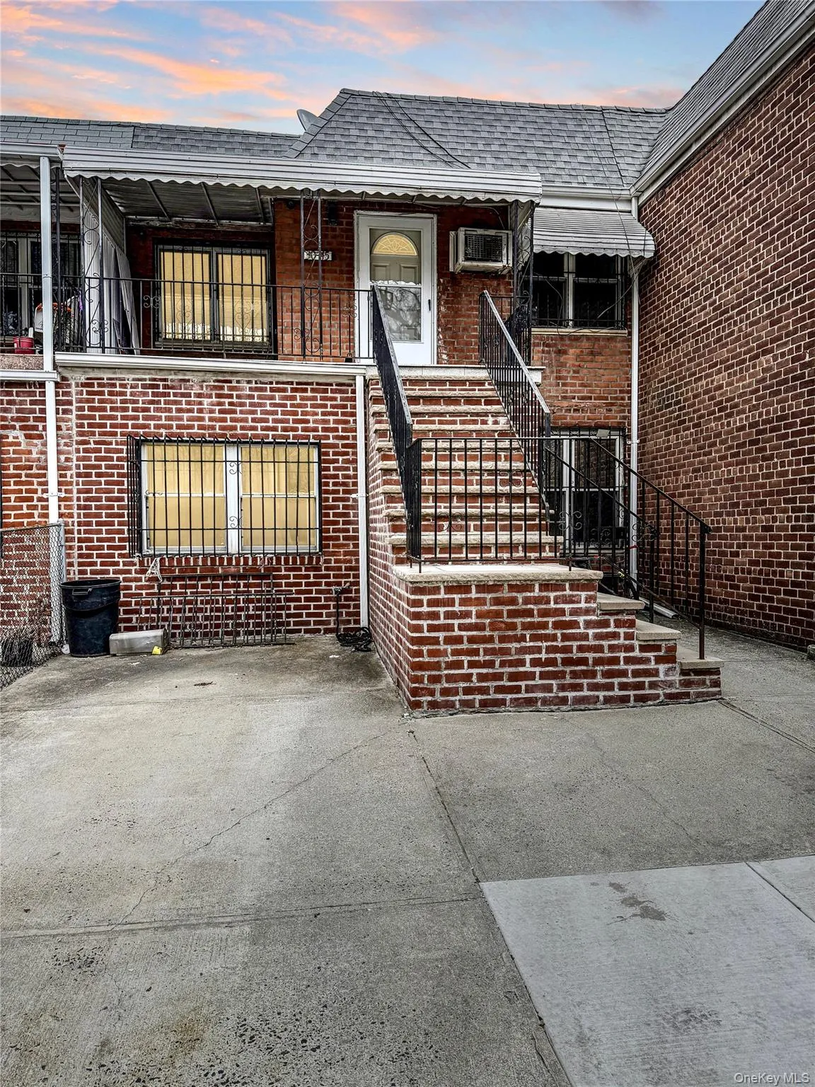 30-45 68th St, New York, NY, 2 Bedrooms Bedrooms, 4 Rooms Rooms,1 BathroomBathrooms,Residential Lease,For Rent,68th St,0,1003697 30-45 68th St, New York, NY, 2 Bedrooms Bedrooms, 4 Rooms Rooms,1 BathroomBathrooms,Residential Lease,For Rent,68th St,0,1003697