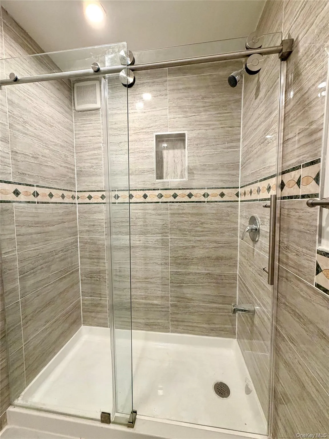 30-45 68th St, New York, NY, 2 Bedrooms Bedrooms, 4 Rooms Rooms,1 BathroomBathrooms,Residential Lease,For Rent,68th St,0,1003697 30-45 68th St, New York, NY, 2 Bedrooms Bedrooms, 4 Rooms Rooms,1 BathroomBathrooms,Residential Lease,For Rent,68th St,0,1003697