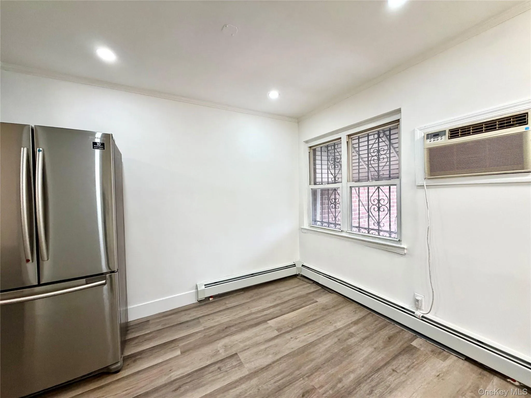 30-45 68th St, New York, NY, 2 Bedrooms Bedrooms, 4 Rooms Rooms,1 BathroomBathrooms,Residential Lease,For Rent,68th St,0,1003697 30-45 68th St, New York, NY, 2 Bedrooms Bedrooms, 4 Rooms Rooms,1 BathroomBathrooms,Residential Lease,For Rent,68th St,0,1003697