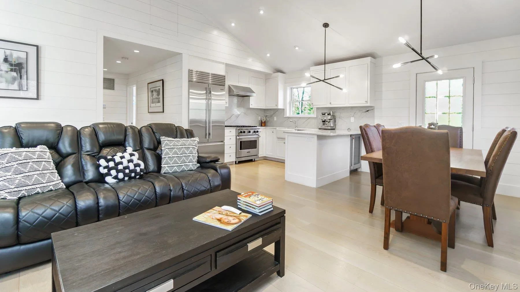 66 Crystal Drive, East Hampton, NY, 2 Bedrooms Bedrooms, 5 Rooms Rooms,3 BathroomsBathrooms,Residential Lease,For Rent,Crystal,0,1003701 66 Crystal Drive, East Hampton, NY, 2 Bedrooms Bedrooms, 5 Rooms Rooms,3 BathroomsBathrooms,Residential Lease,For Rent,Crystal,0,1003701