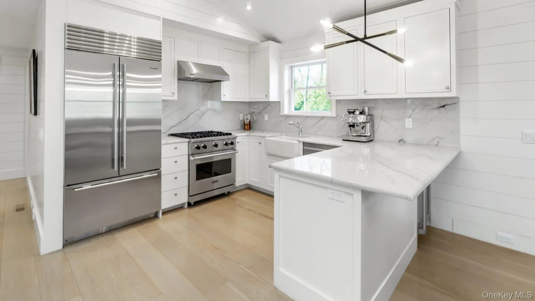 66 Crystal Drive, East Hampton, NY, 2 Bedrooms Bedrooms, 5 Rooms Rooms,3 BathroomsBathrooms,Residential Lease,For Rent,Crystal,0,1003701 66 Crystal Drive, East Hampton, NY, 2 Bedrooms Bedrooms, 5 Rooms Rooms,3 BathroomsBathrooms,Residential Lease,For Rent,Crystal,0,1003701